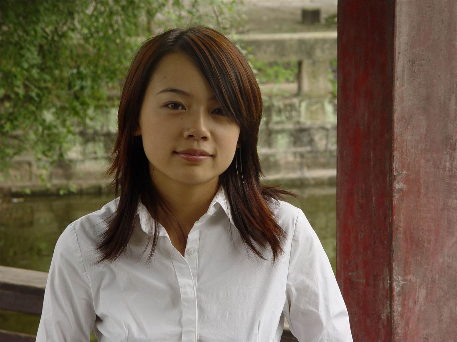 敏敏OL户外写真 中高艺美腿丝袜