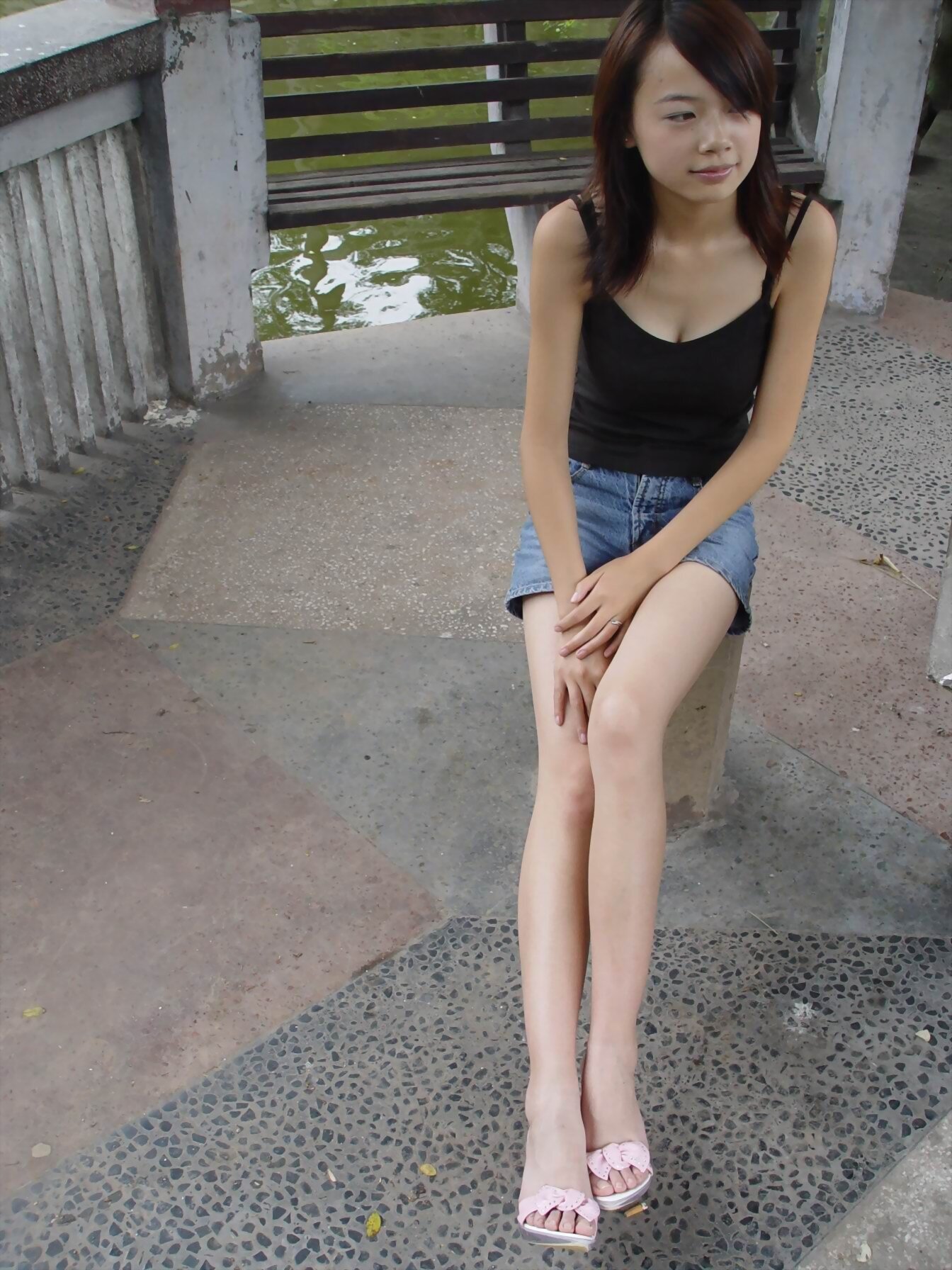 敏敏户外写真 中高艺美腿丝袜