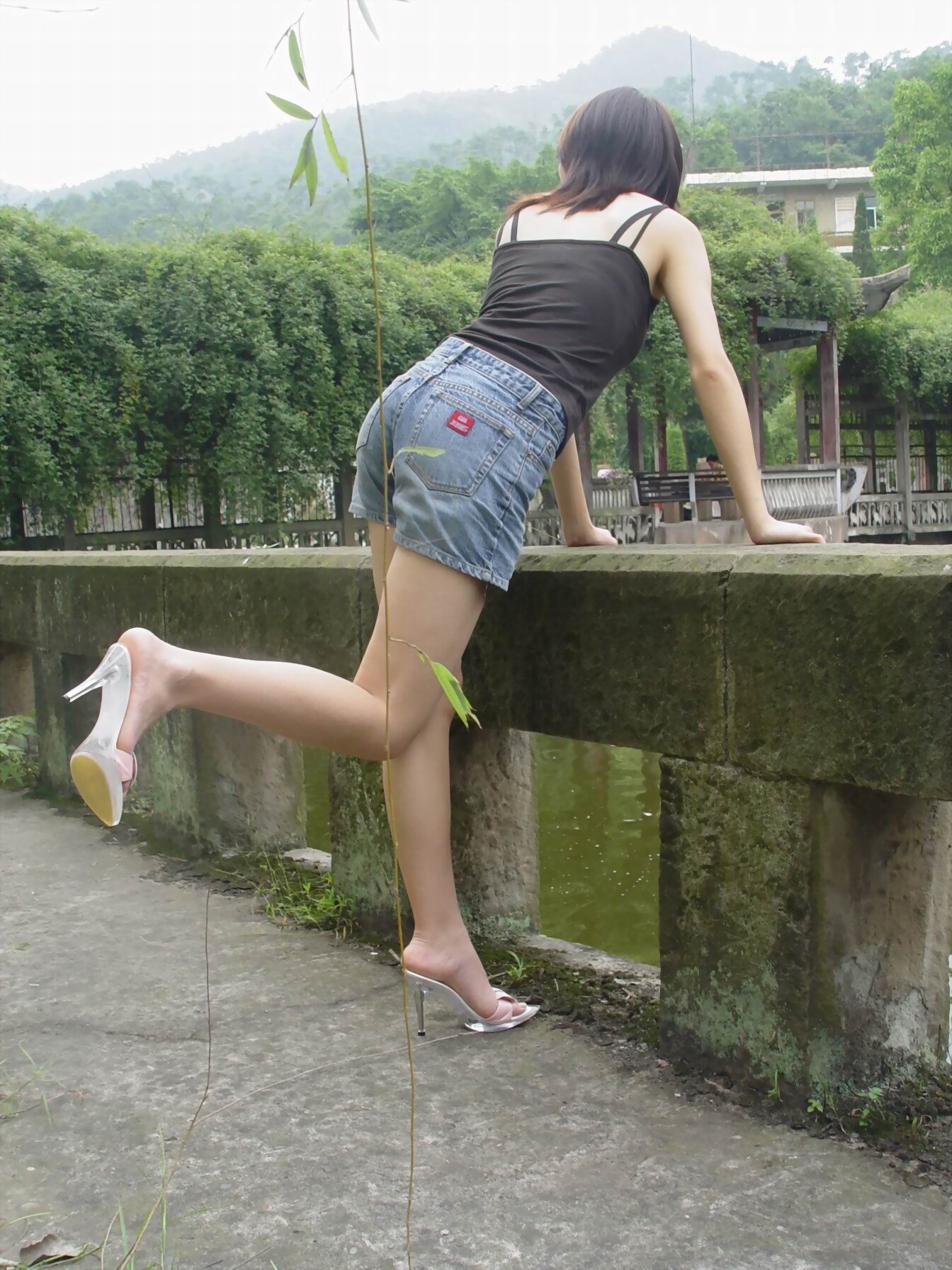 敏敏户外写真 中高艺美腿丝袜