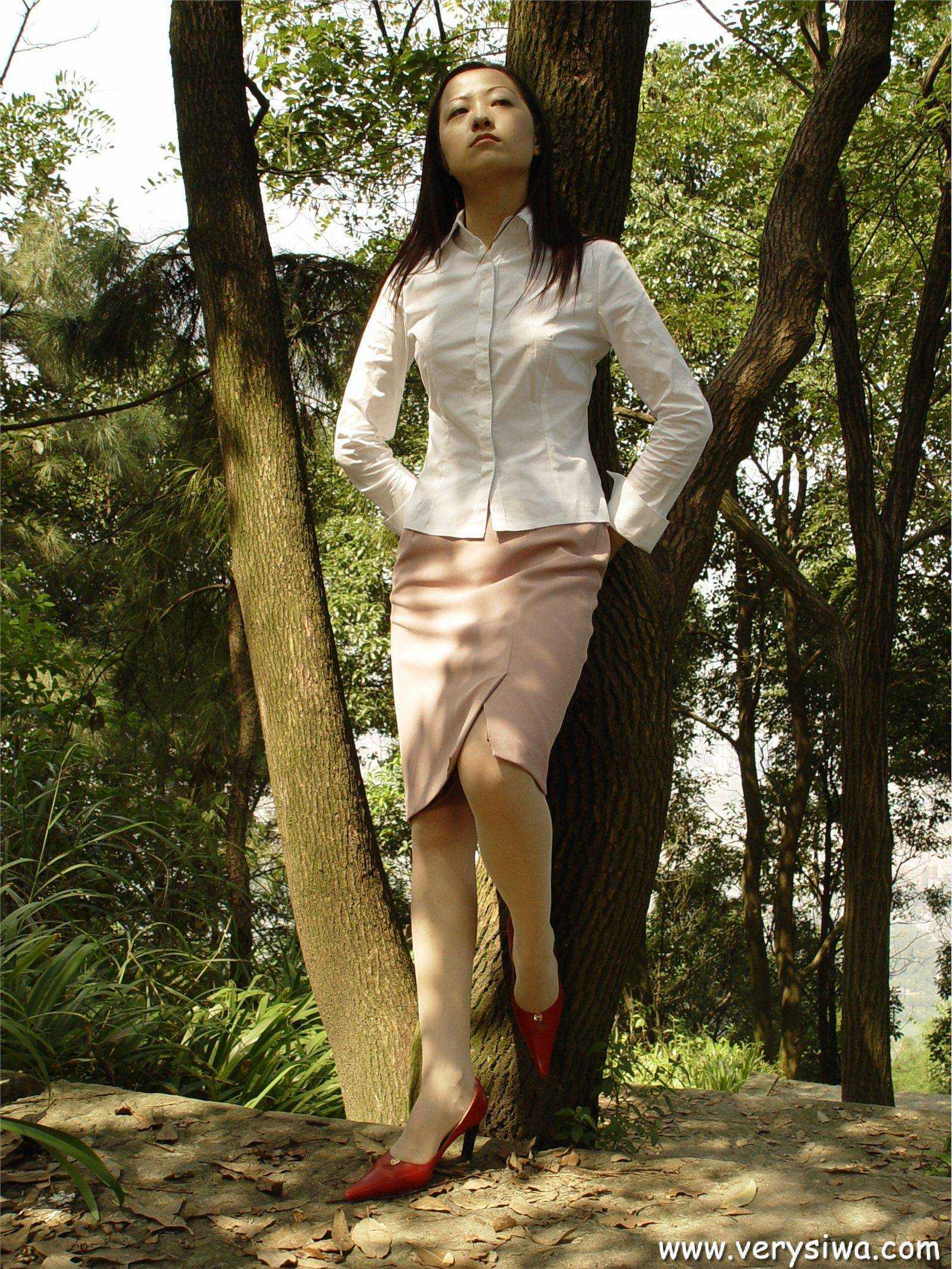 中高艺 P001 Canndy 国产丝袜性感美女图片