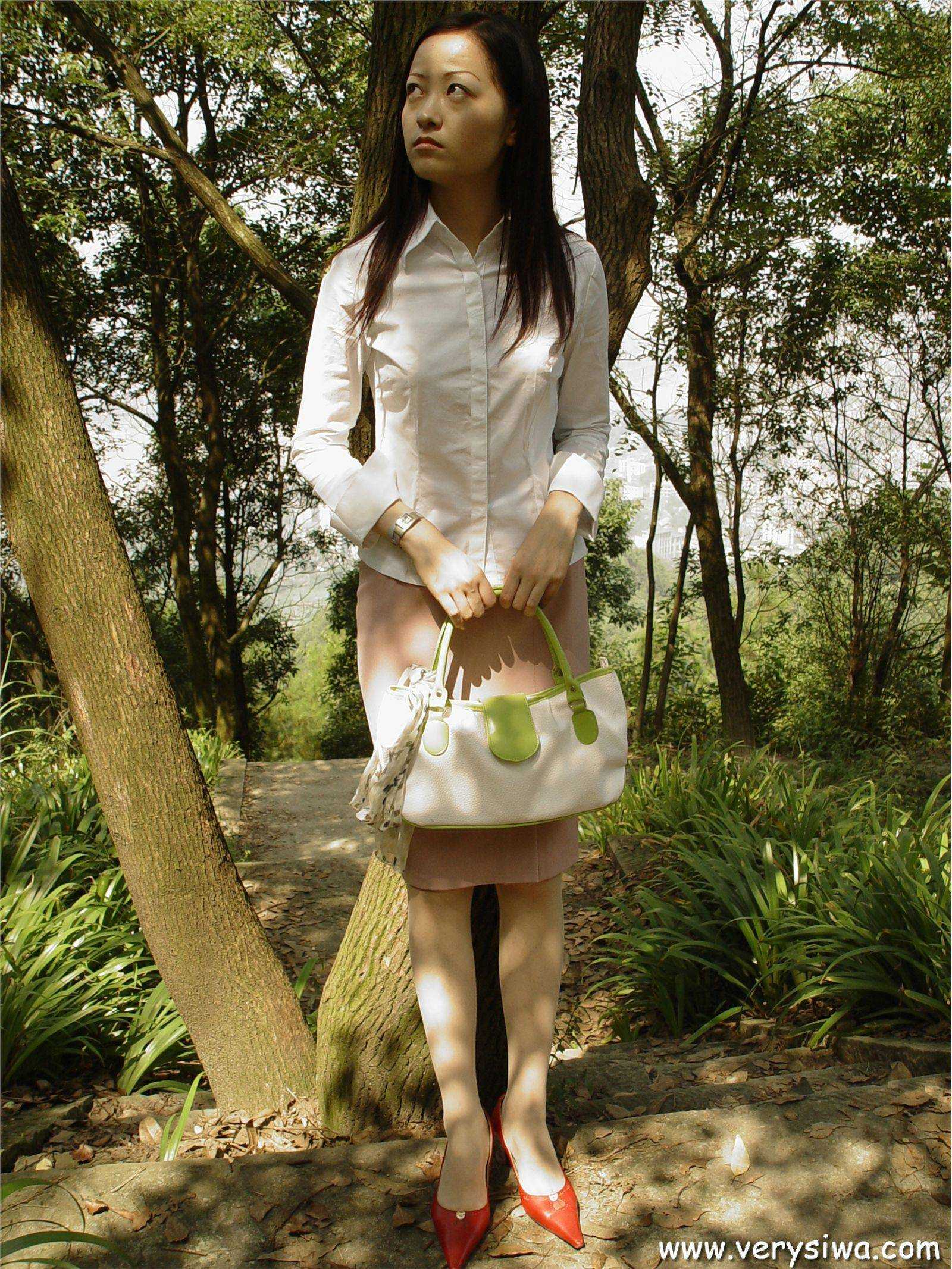 中高艺 P001 Canndy 国产丝袜性感美女图片