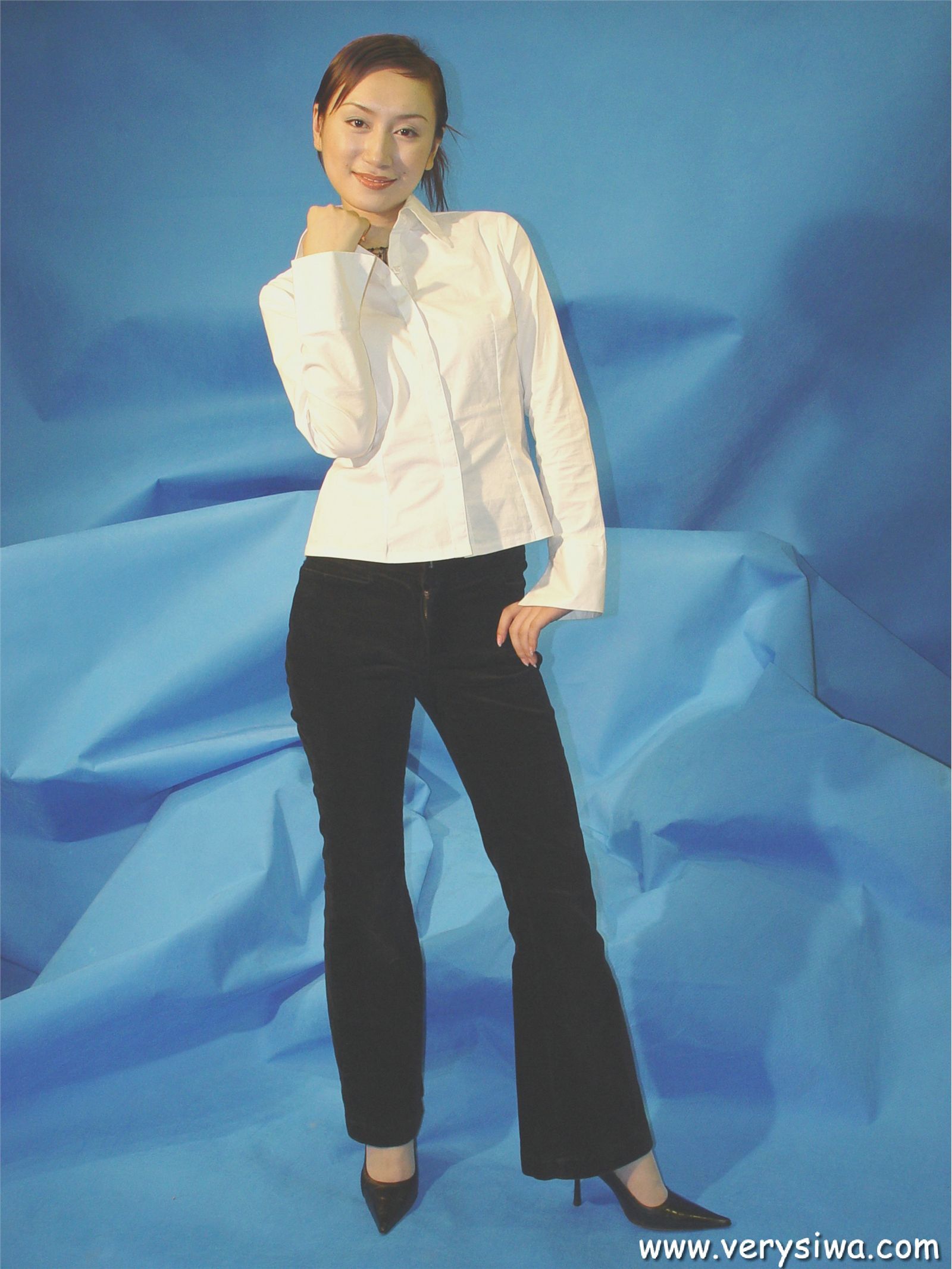 [中高艺]P002(薇薇+Canndy+Vivia 国内性感美女丝袜