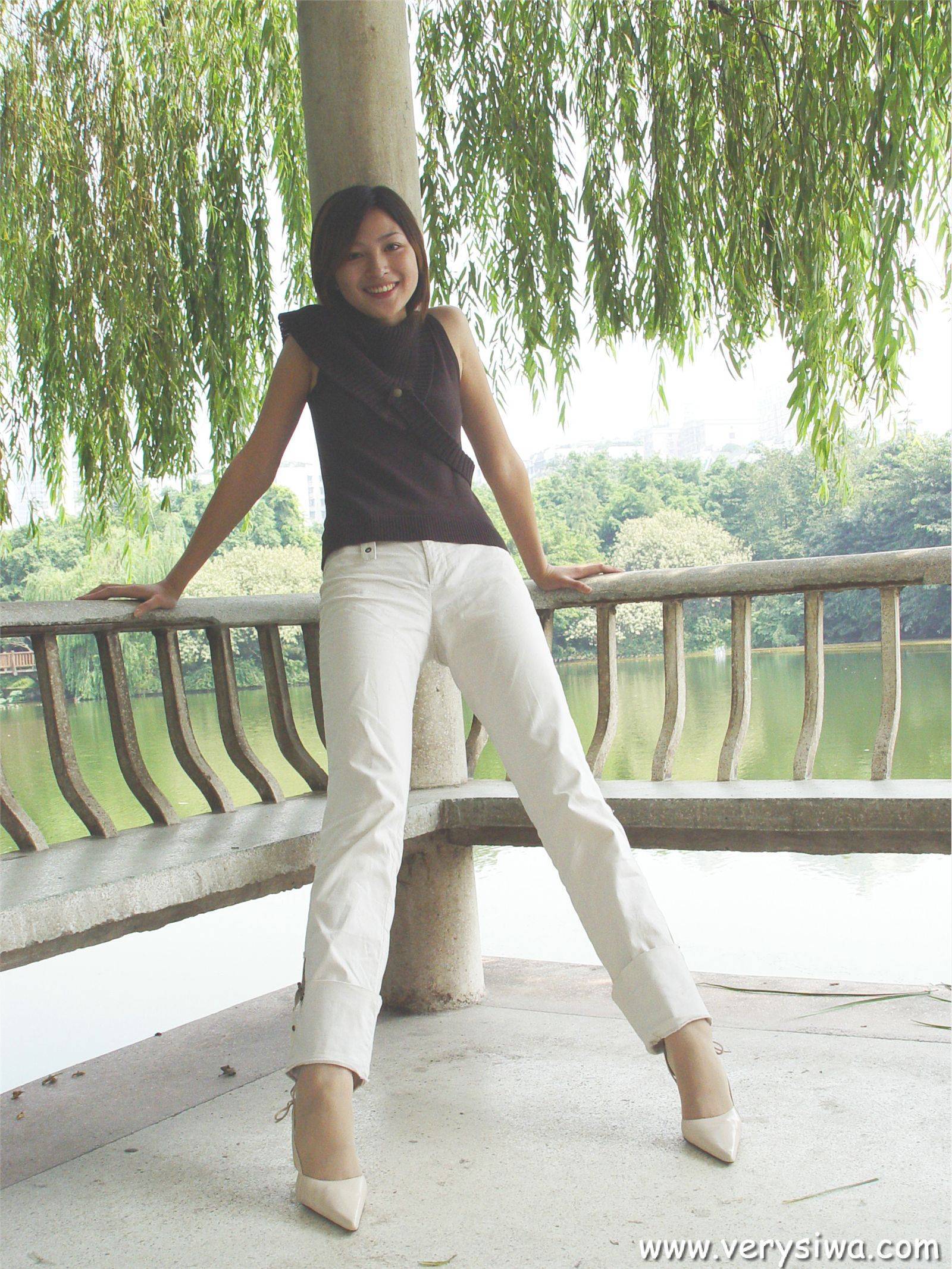 [中高艺]P002(薇薇+Canndy+Vivia 国内性感美女丝袜