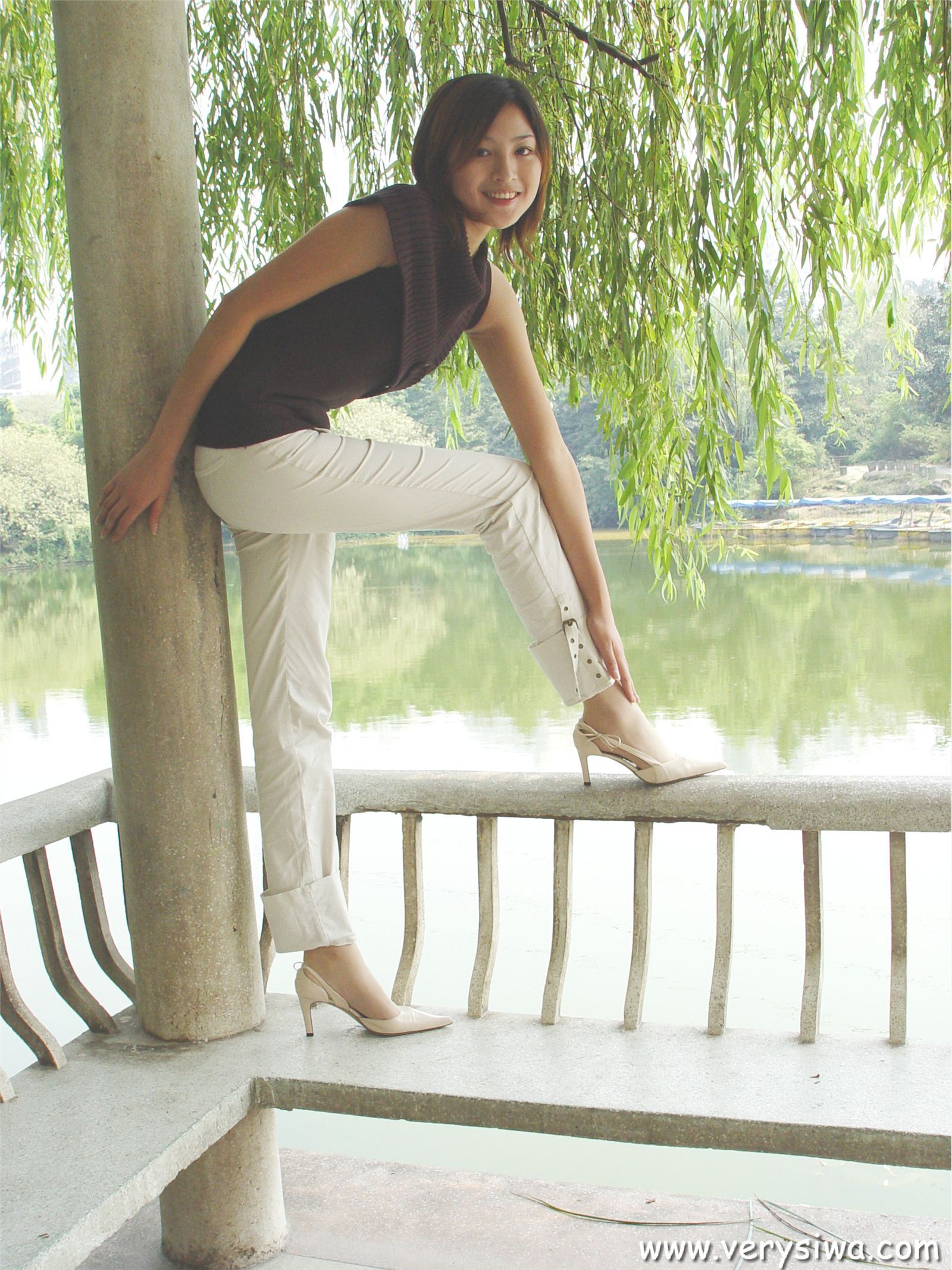 [中高艺]P002(薇薇+Canndy+Vivia 国内性感美女丝袜