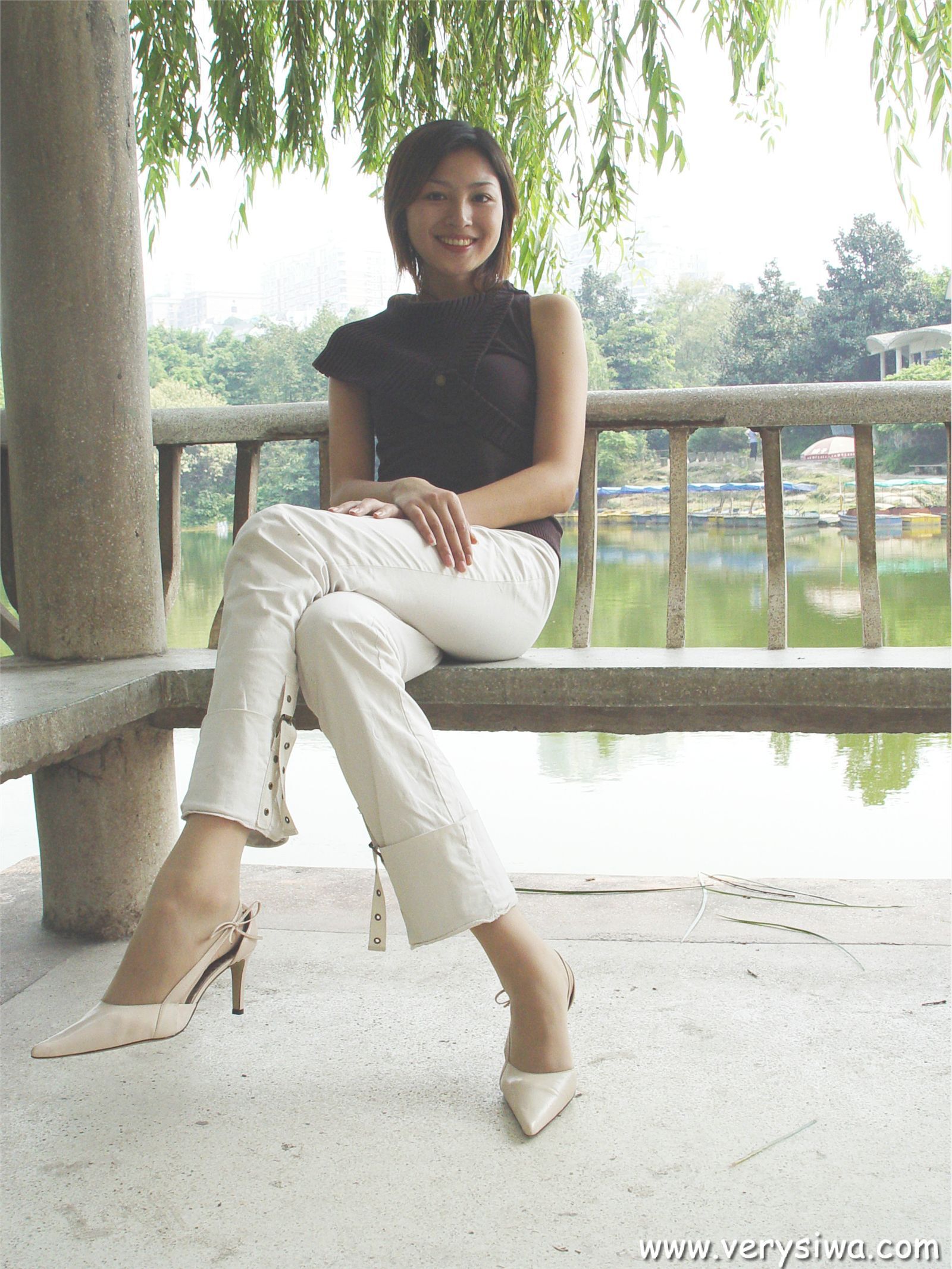 [中高艺]P002(薇薇+Canndy+Vivia 国内性感美女丝袜