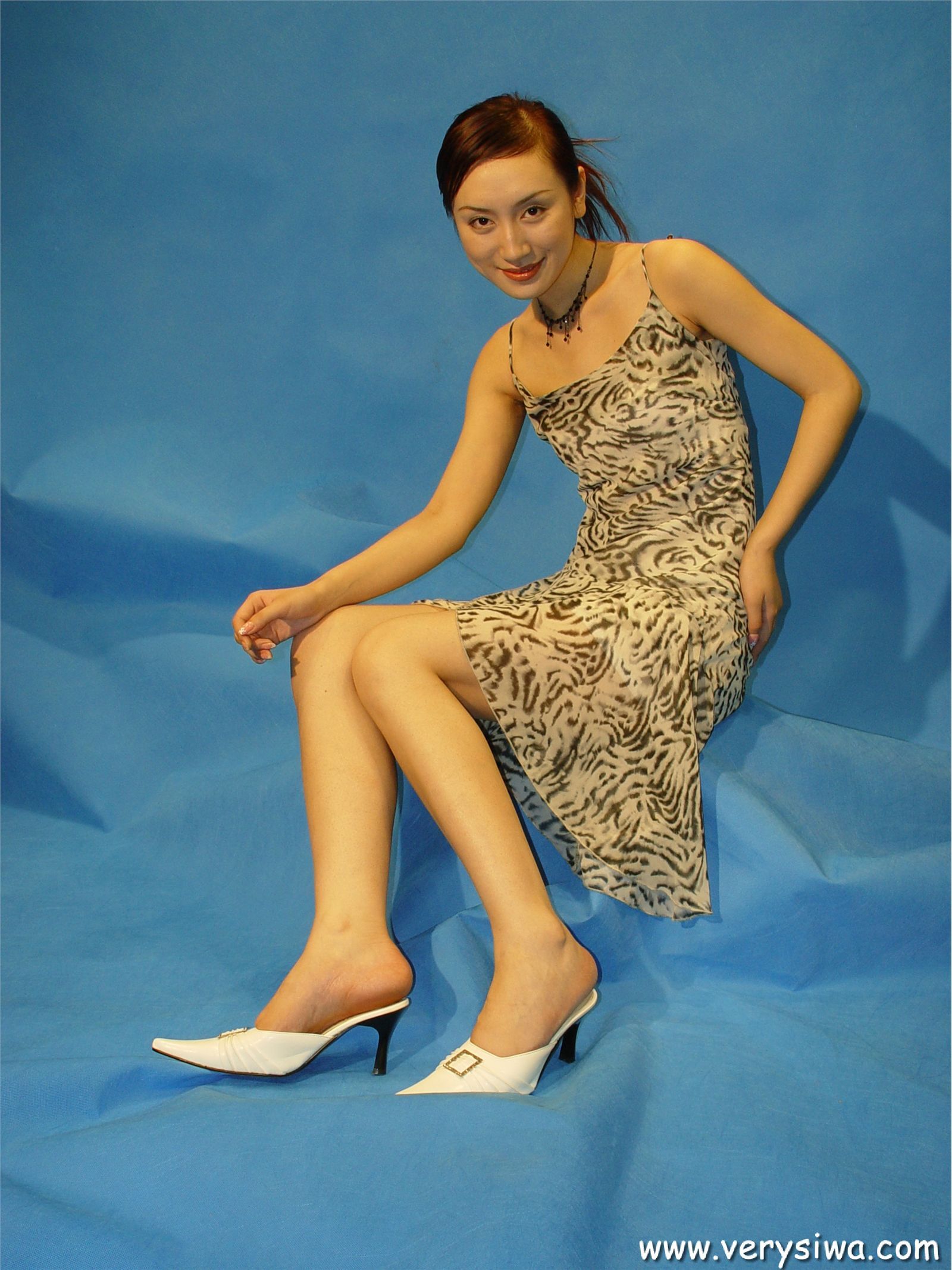 [中高艺]P003(Canndy+Vivian) 国产丝袜性感美女图片