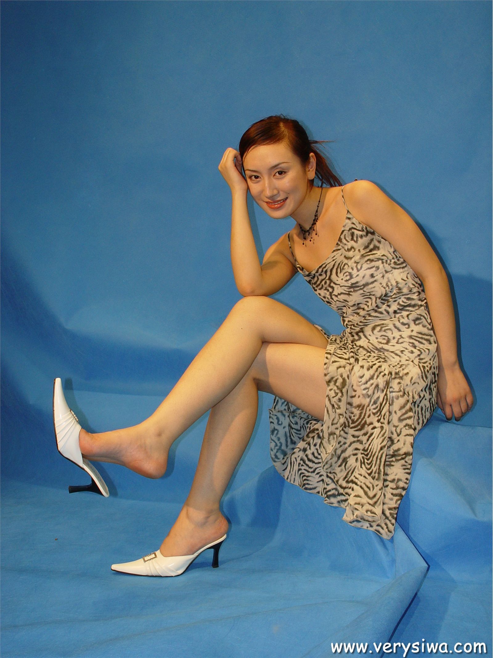 [中高艺]P003(Canndy+Vivian) 国产丝袜性感美女图片