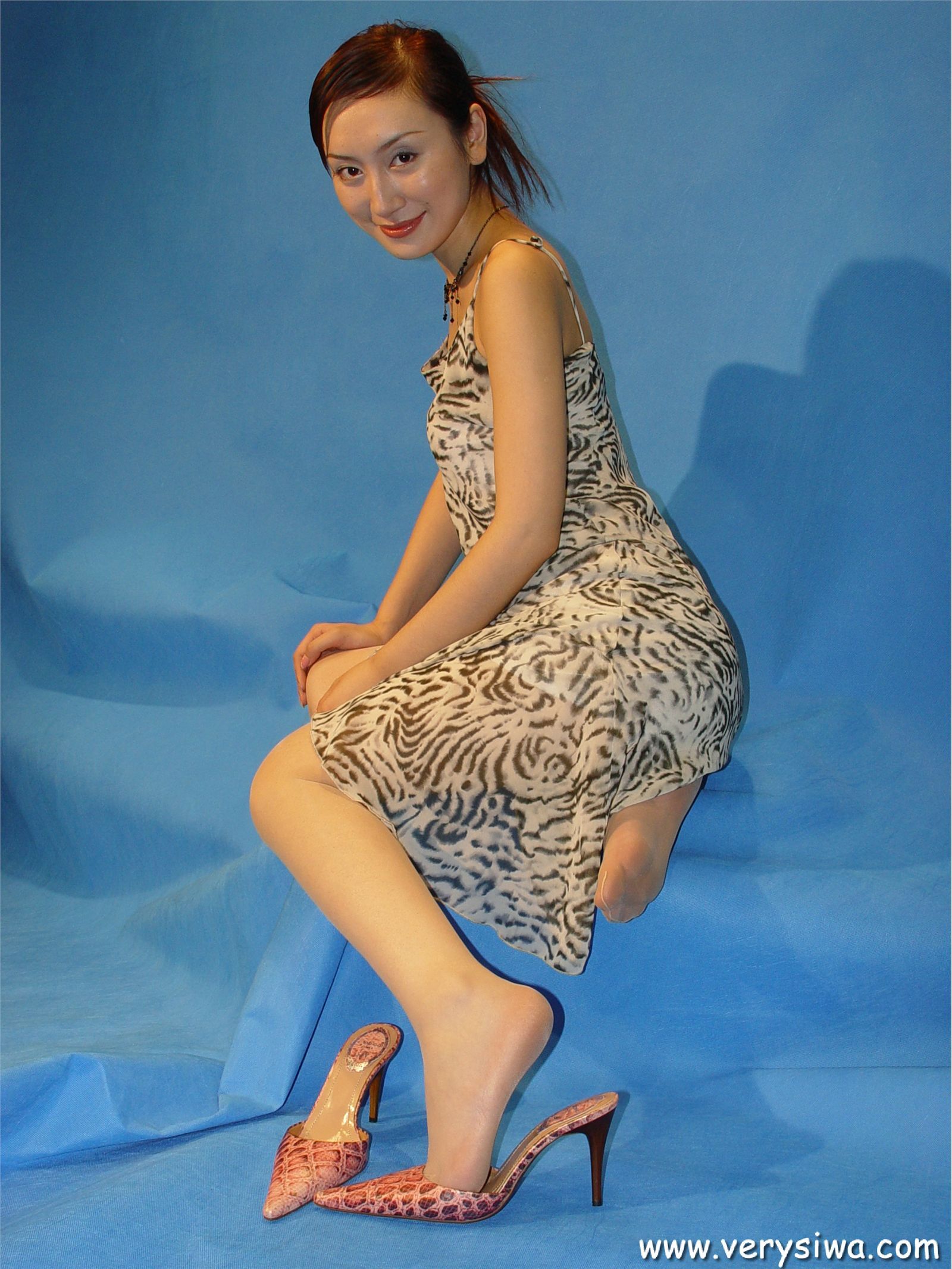 [中高艺]P003(Canndy+Vivian) 国产丝袜性感美女图片