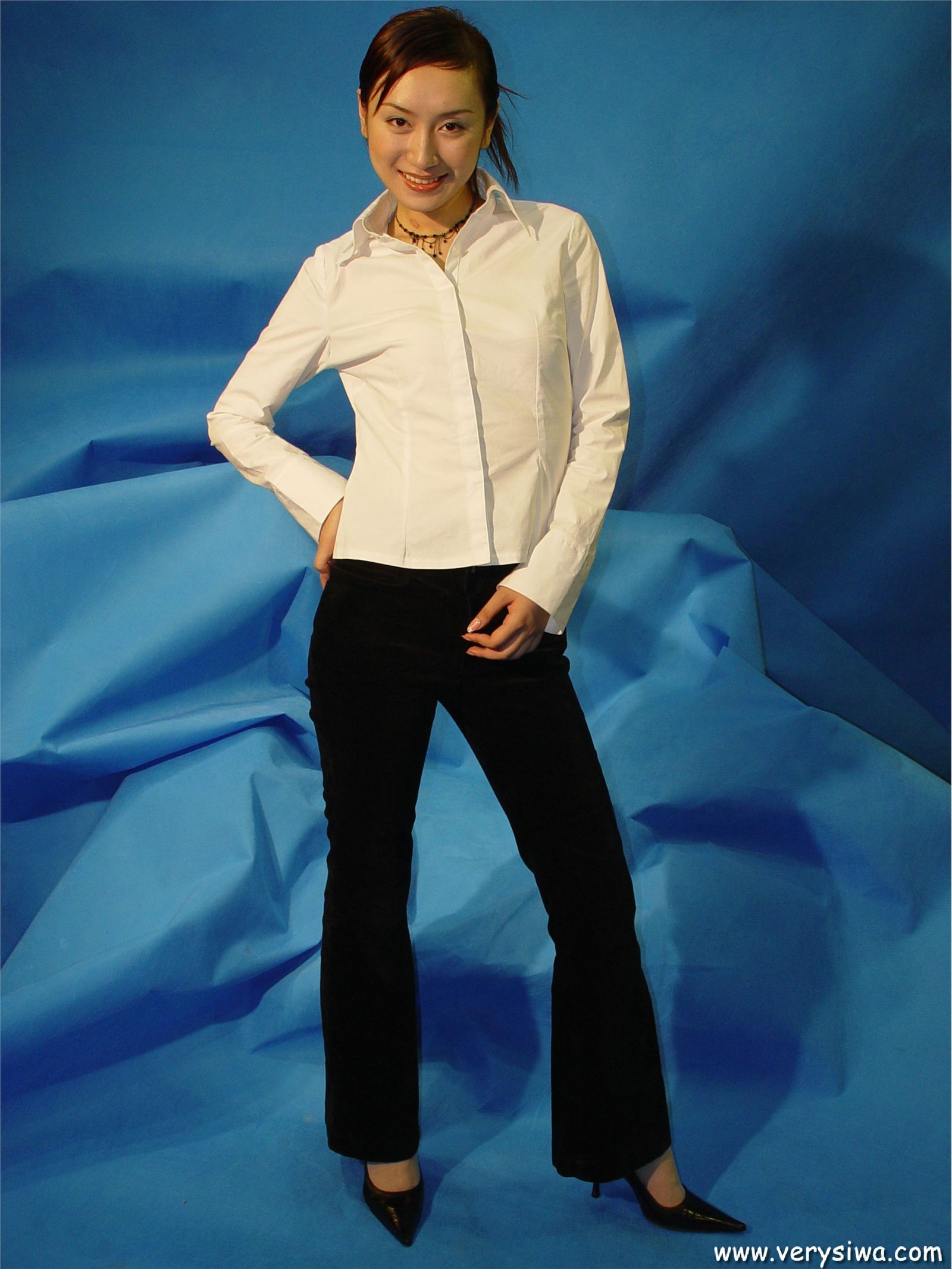 [中高艺]P003(Canndy+Vivian) 国产丝袜性感美女图片