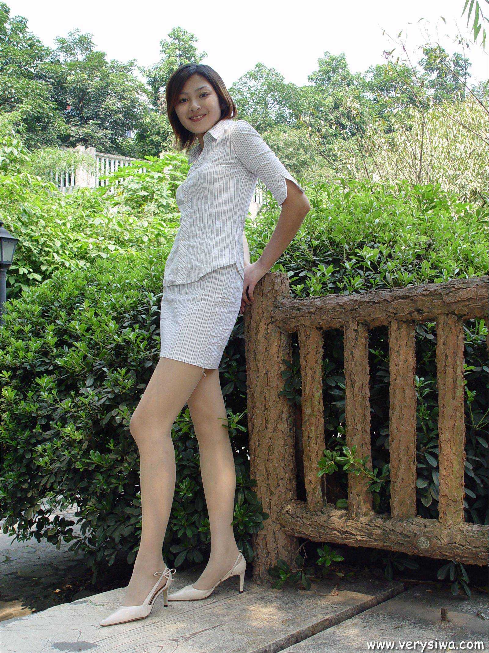 [中高艺]P003(Canndy+Vivian) 国产丝袜性感美女图片