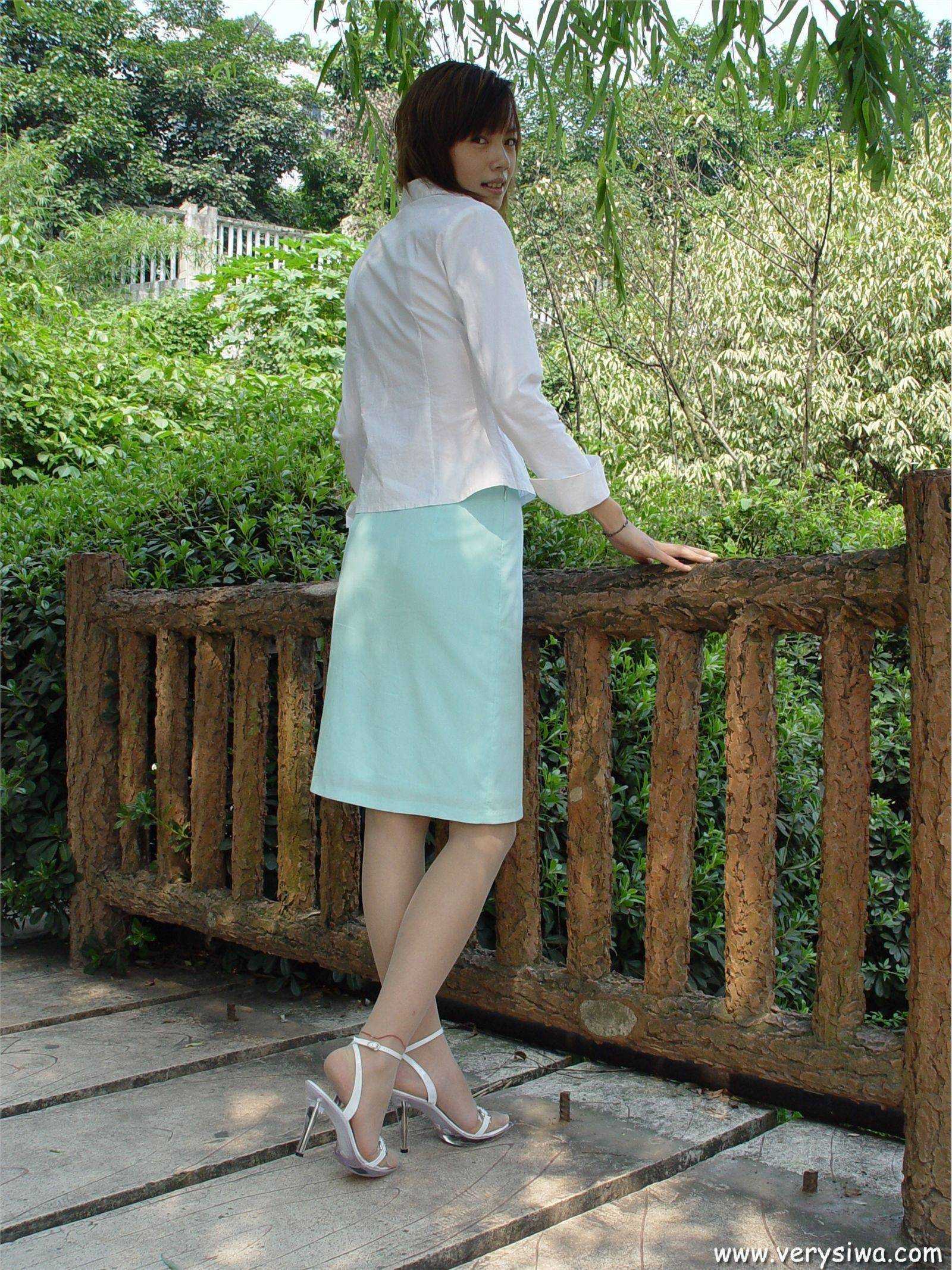 [中高艺]P003(Canndy+Vivian) 国产丝袜性感美女图片