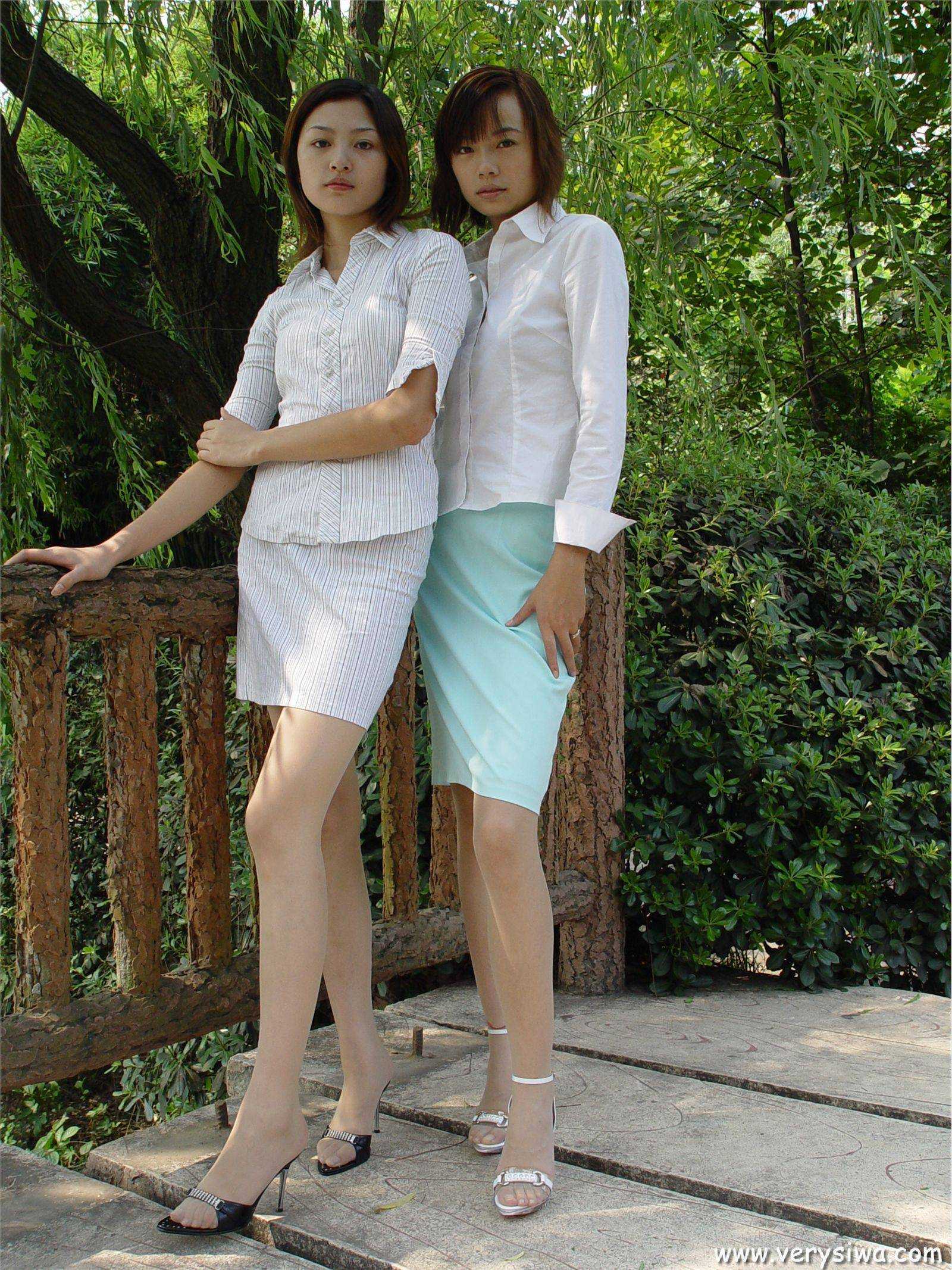 [中高艺]P003(Canndy+Vivian) 国产丝袜性感美女图片