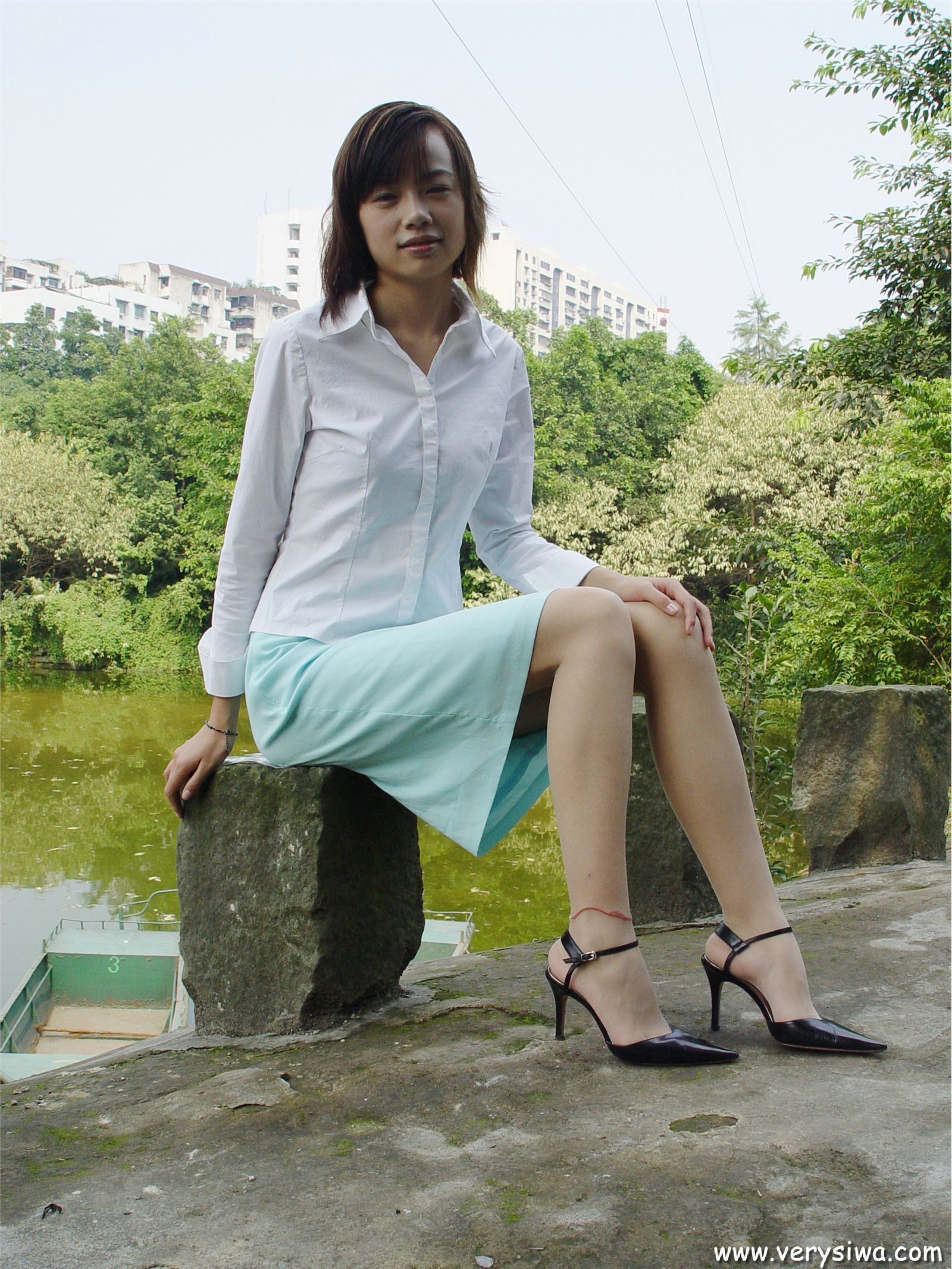 [中高艺]P003(Canndy+Vivian) 国产丝袜性感美女图片