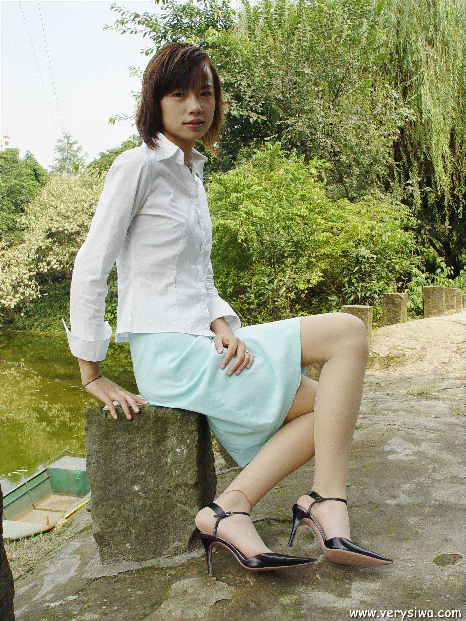 [中高艺]P003(Canndy+Vivian) 国产丝袜性感美女图片