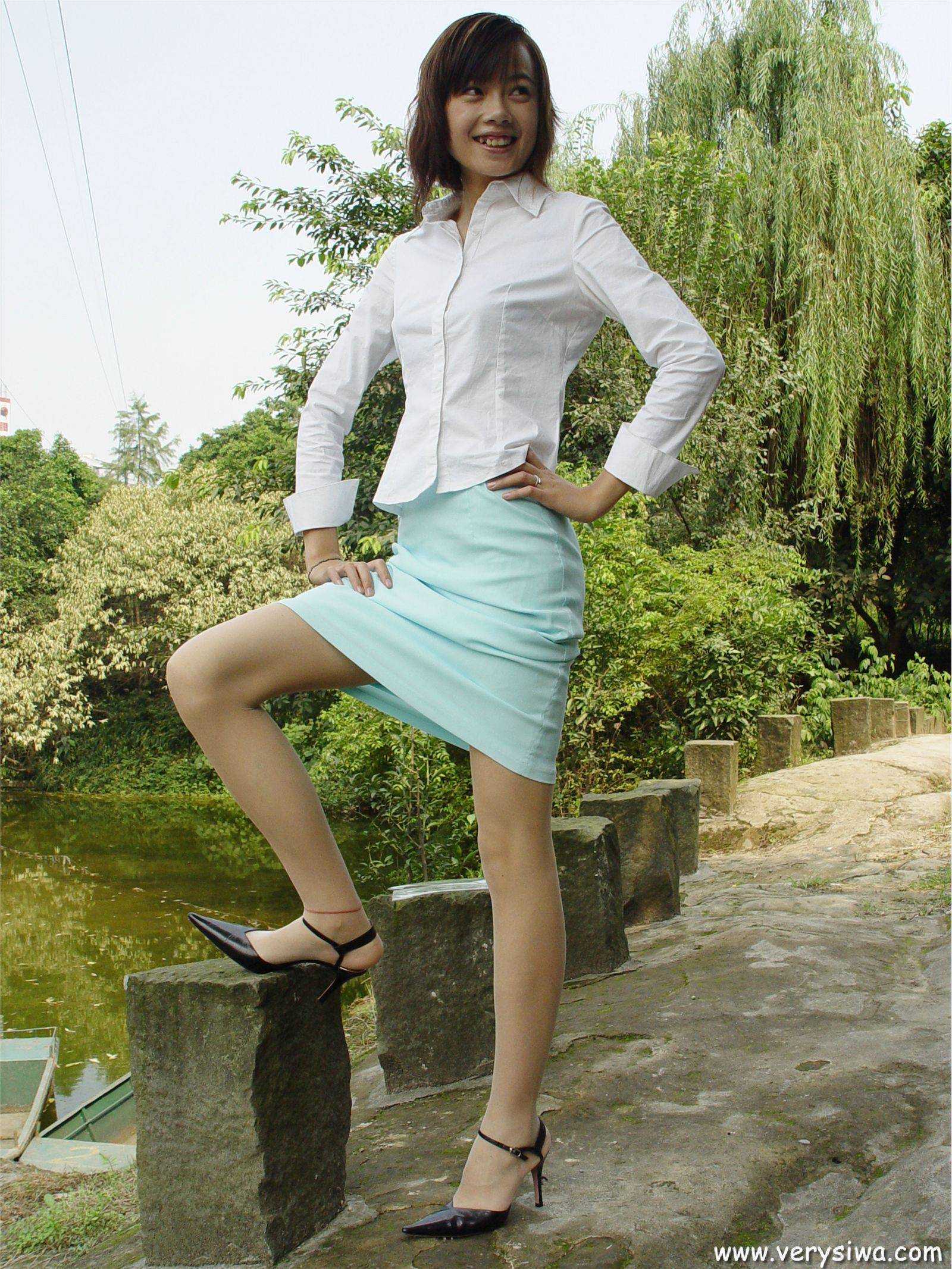 [中高艺]P003(Canndy+Vivian) 国产丝袜性感美女图片