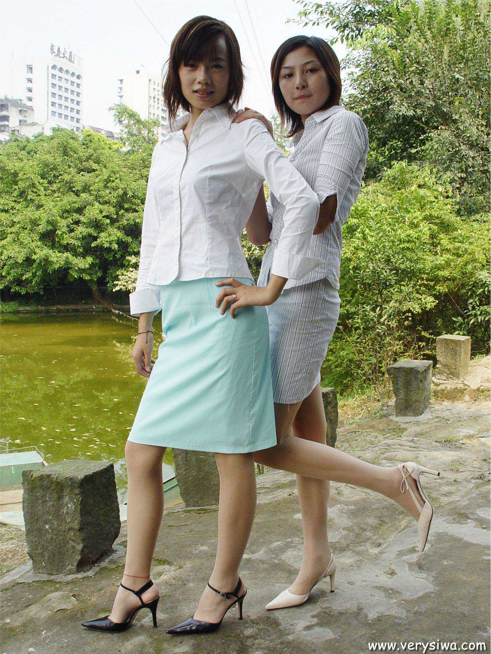 [中高艺]P003(Canndy+Vivian) 国产丝袜性感美女图片