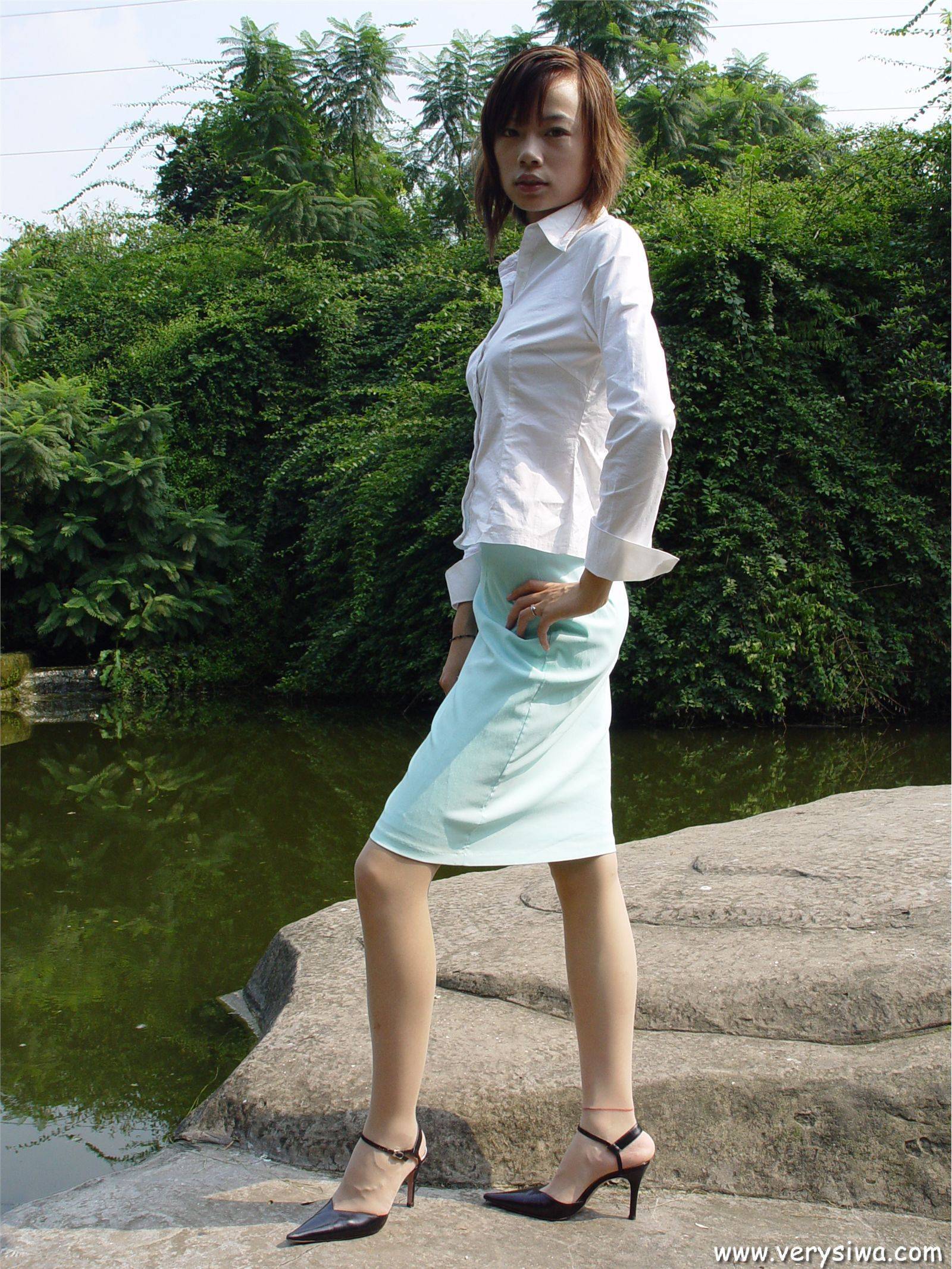 [中高艺]P003(Canndy+Vivian) 国产丝袜性感美女图片