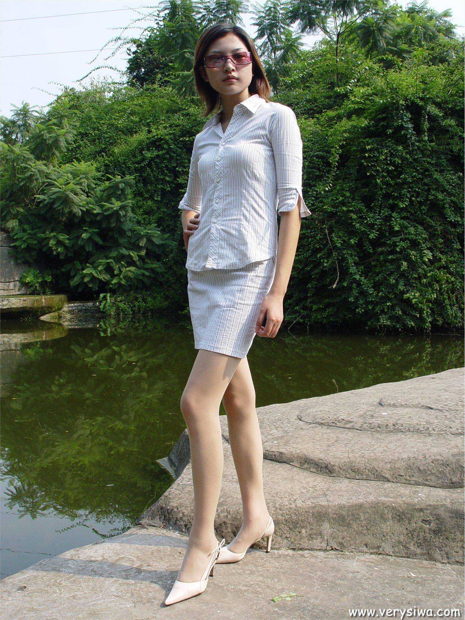 [中高艺]P003(Canndy+Vivian) 国产丝袜性感美女图片