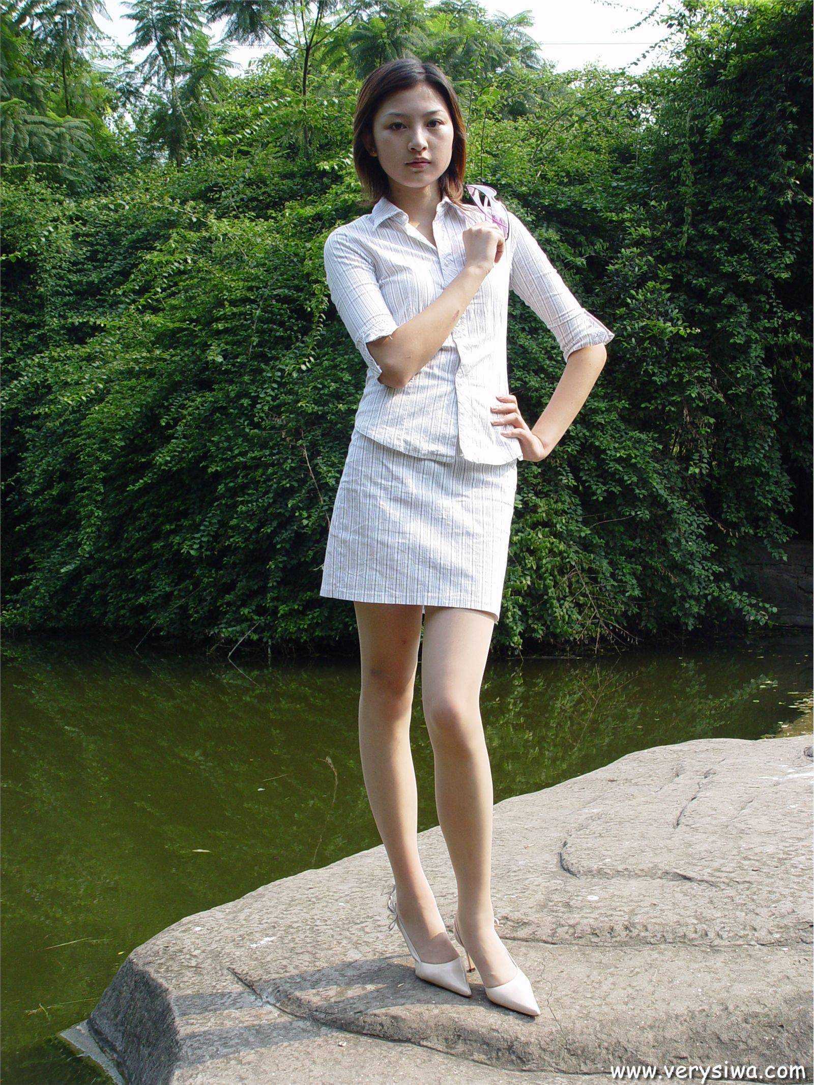 [中高艺]P003(Canndy+Vivian) 国产丝袜性感美女图片