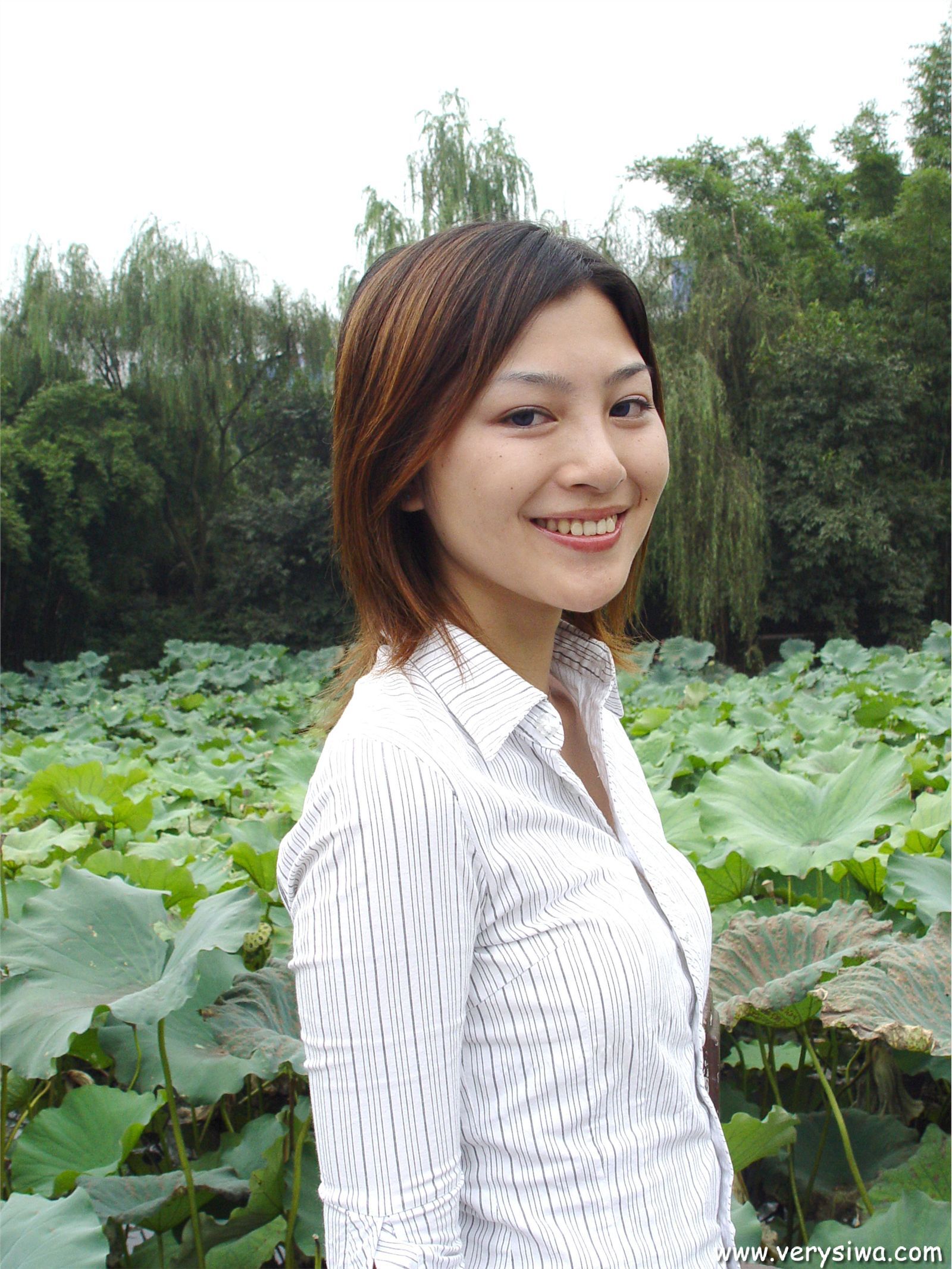 [中高艺]P004(Canndy+Vivian) 丝袜图片大全