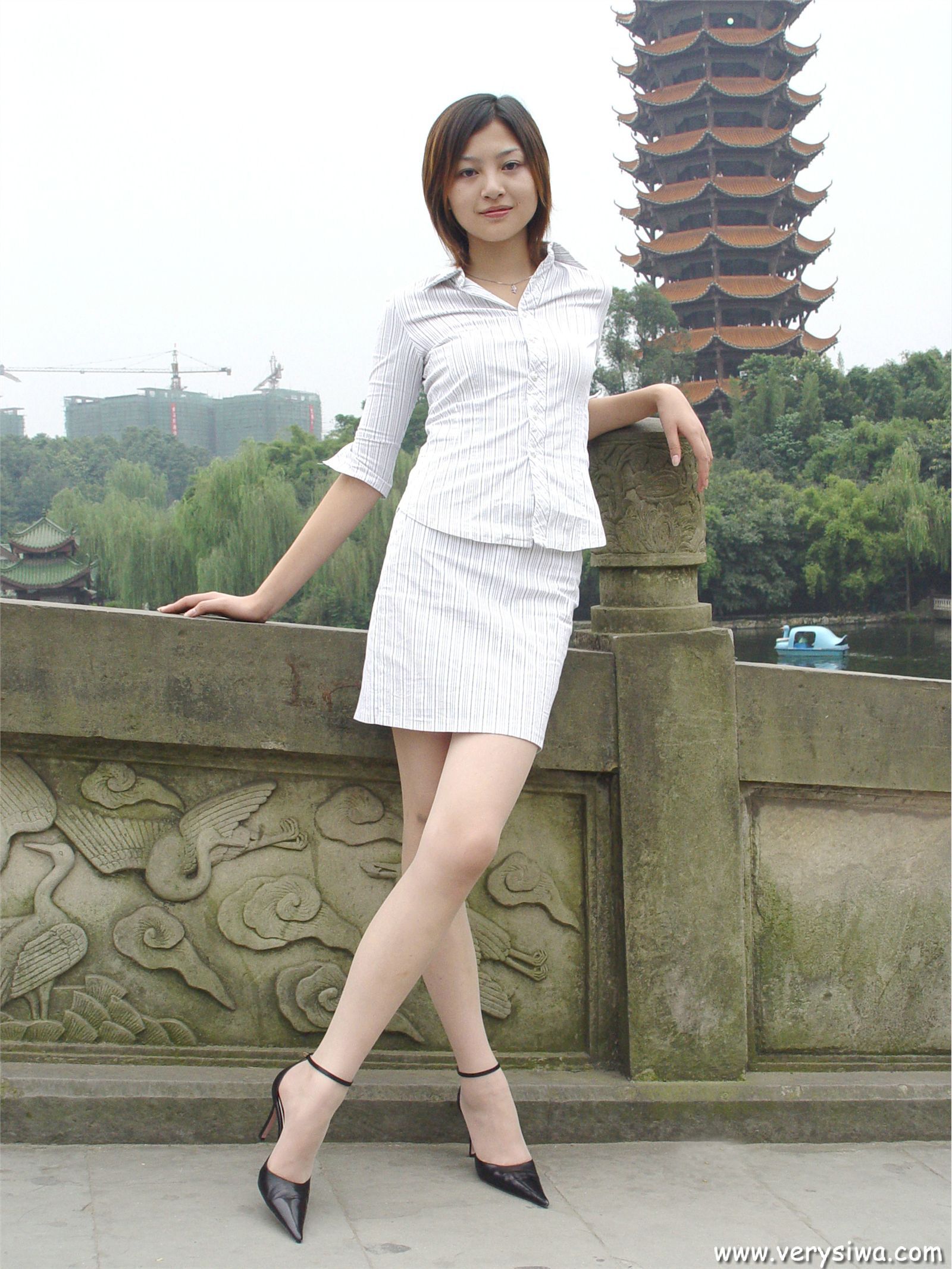 [中高艺]P004(Canndy+Vivian) 丝袜图片大全