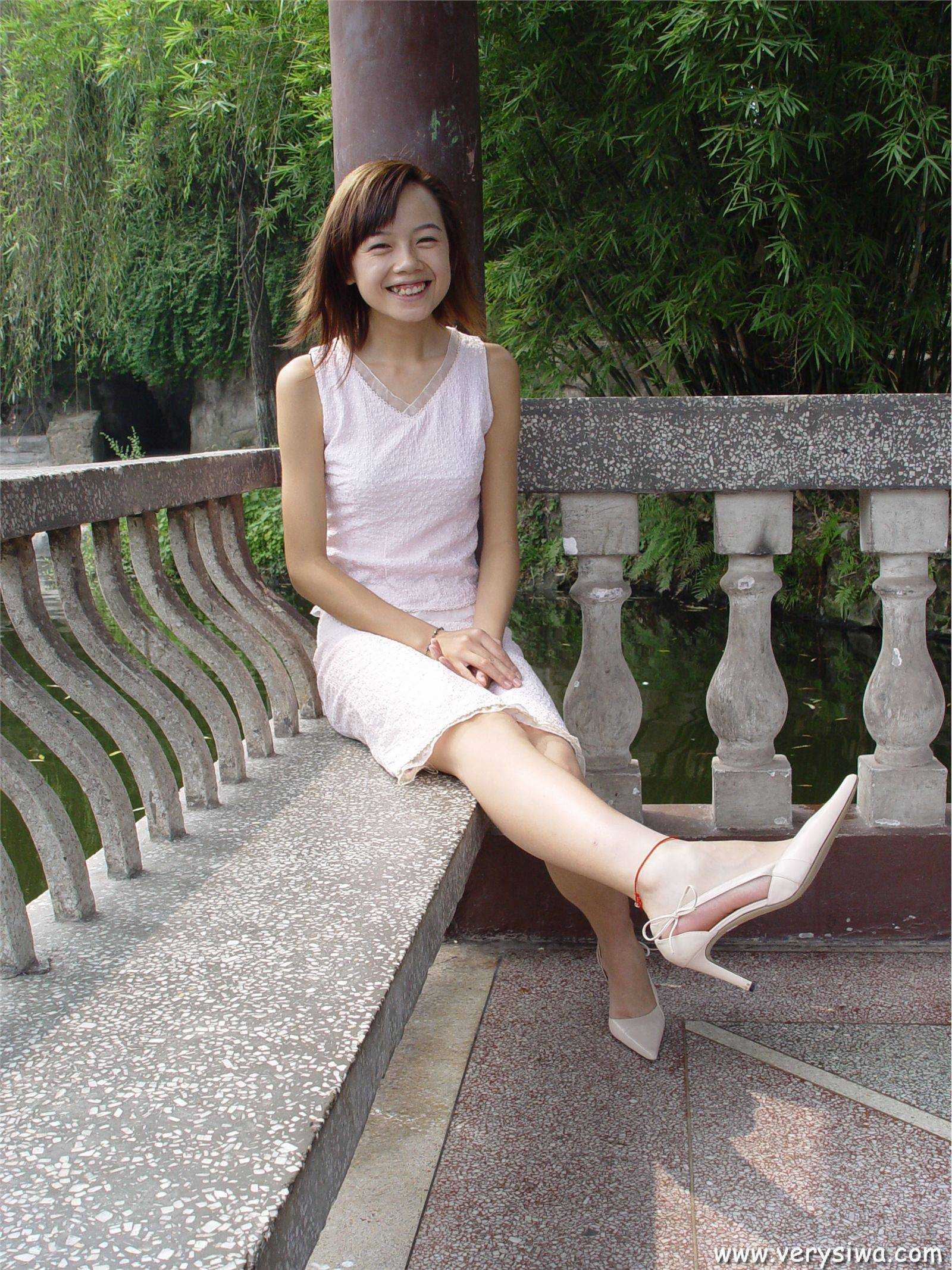 [中高艺]P004(Canndy+Vivian) 丝袜图片大全