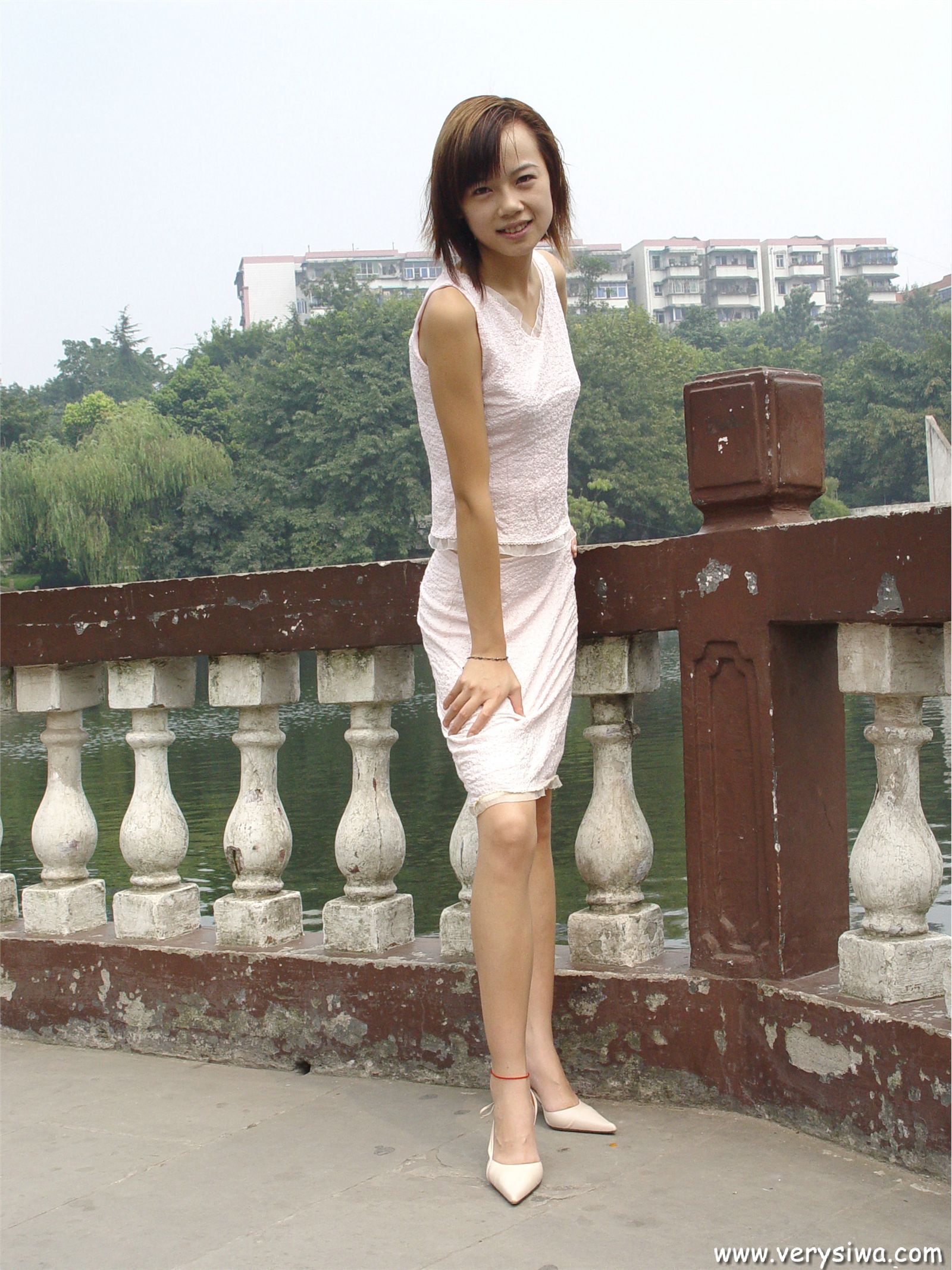 [中高艺]P004(Canndy+Vivian) 丝袜图片大全