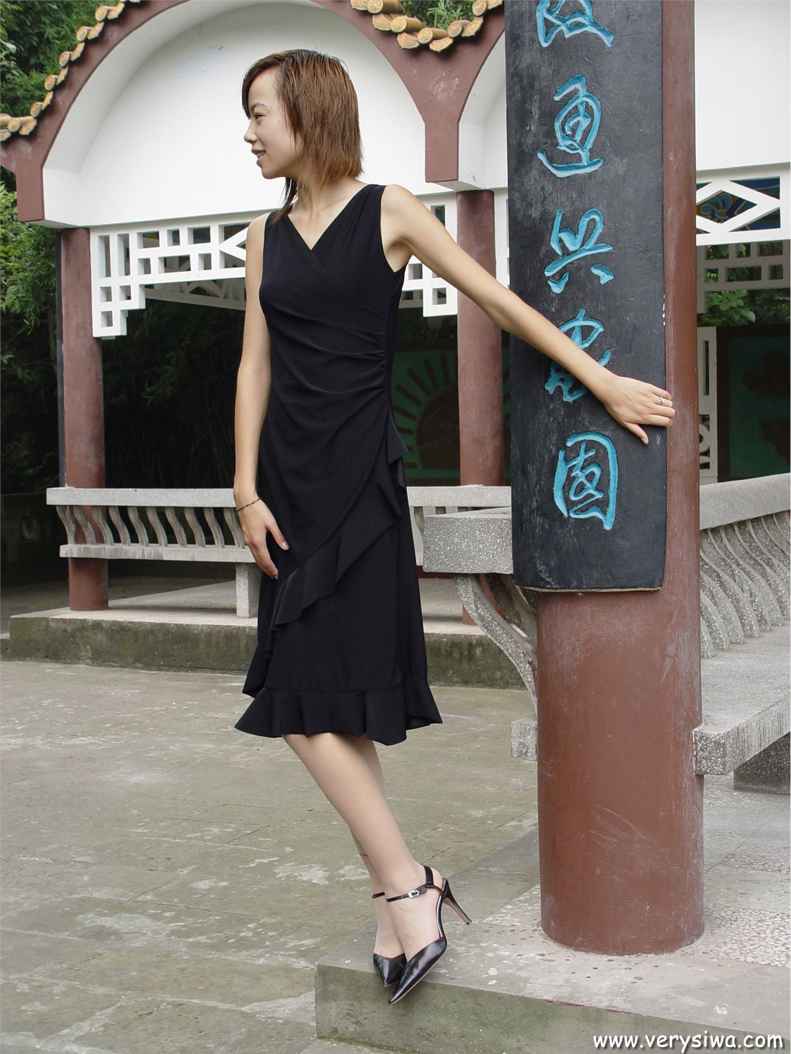 [中高艺]P004(Canndy+Vivian) 丝袜图片大全