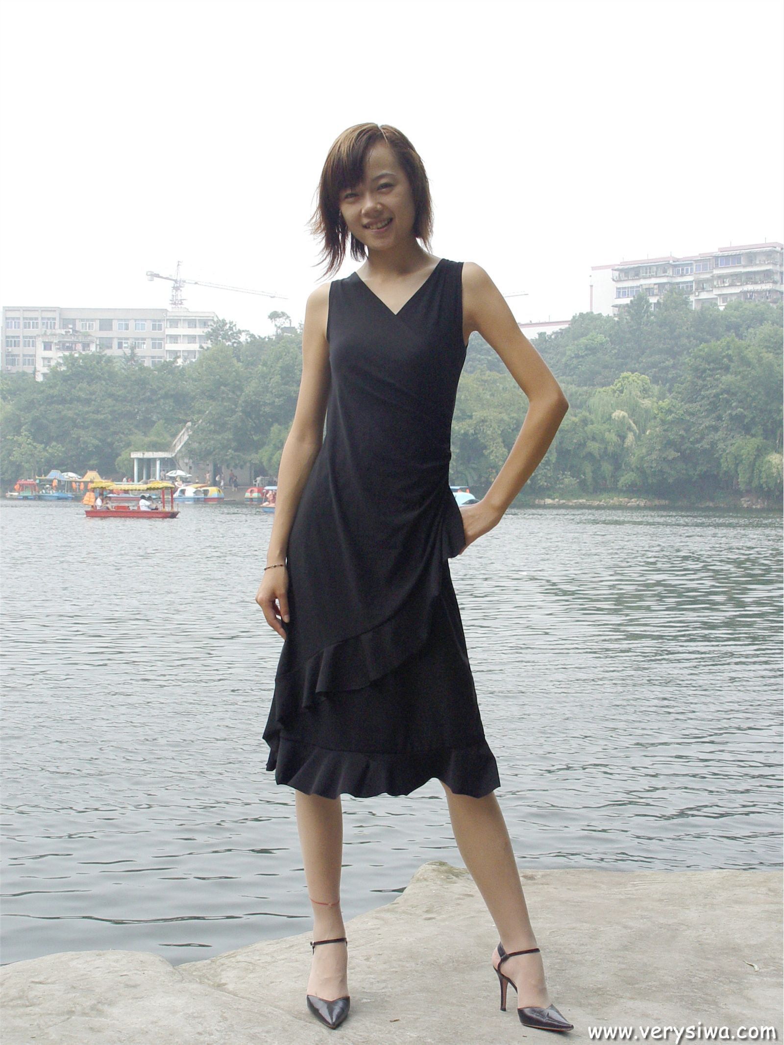 [中高艺]P004(Canndy+Vivian) 丝袜图片大全