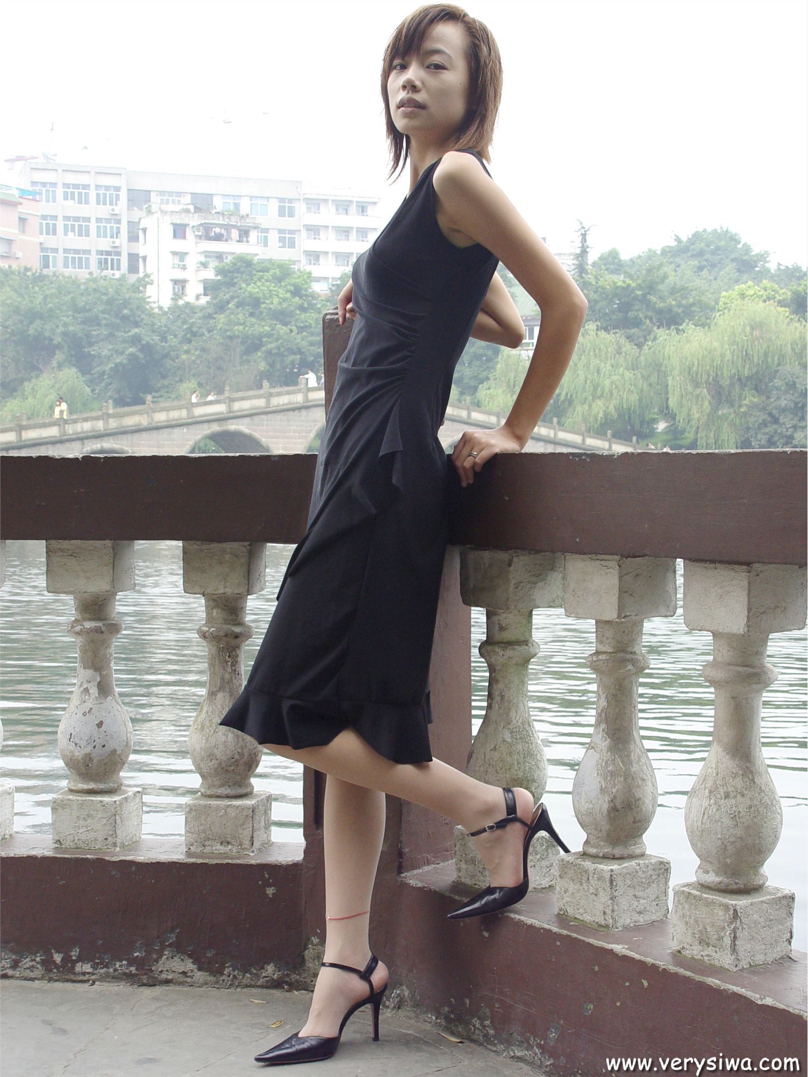 [中高艺]P004(Canndy+Vivian) 丝袜图片大全