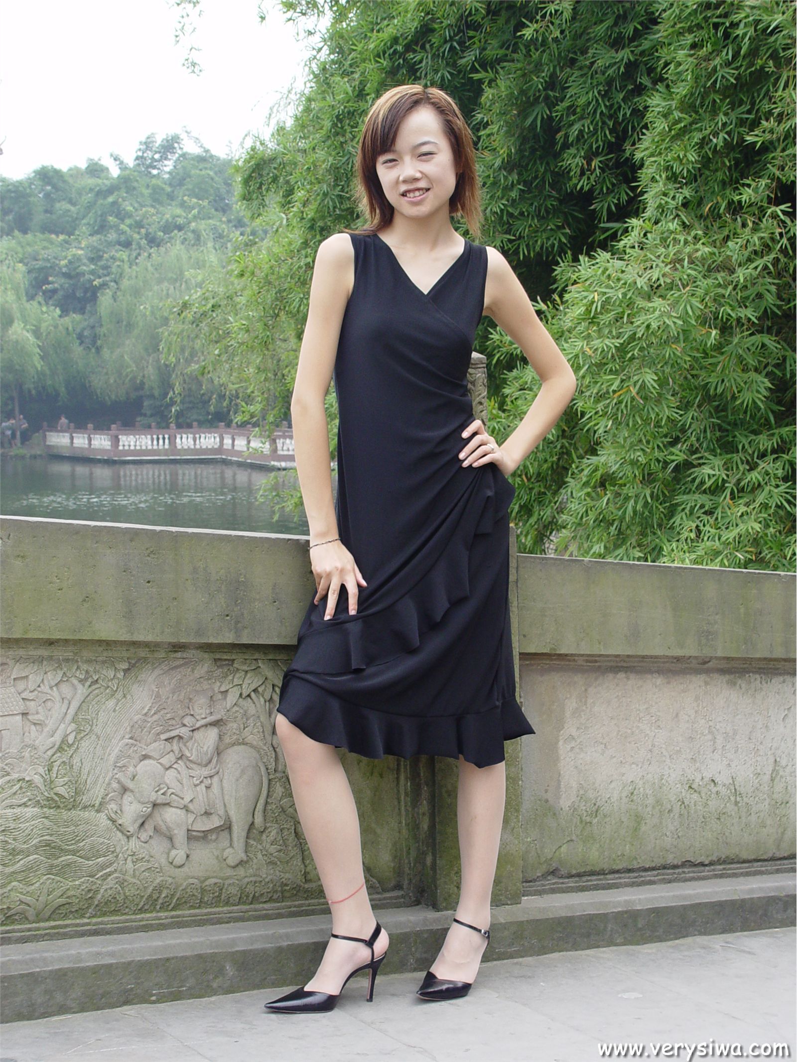 [中高艺]P004(Canndy+Vivian) 丝袜图片大全