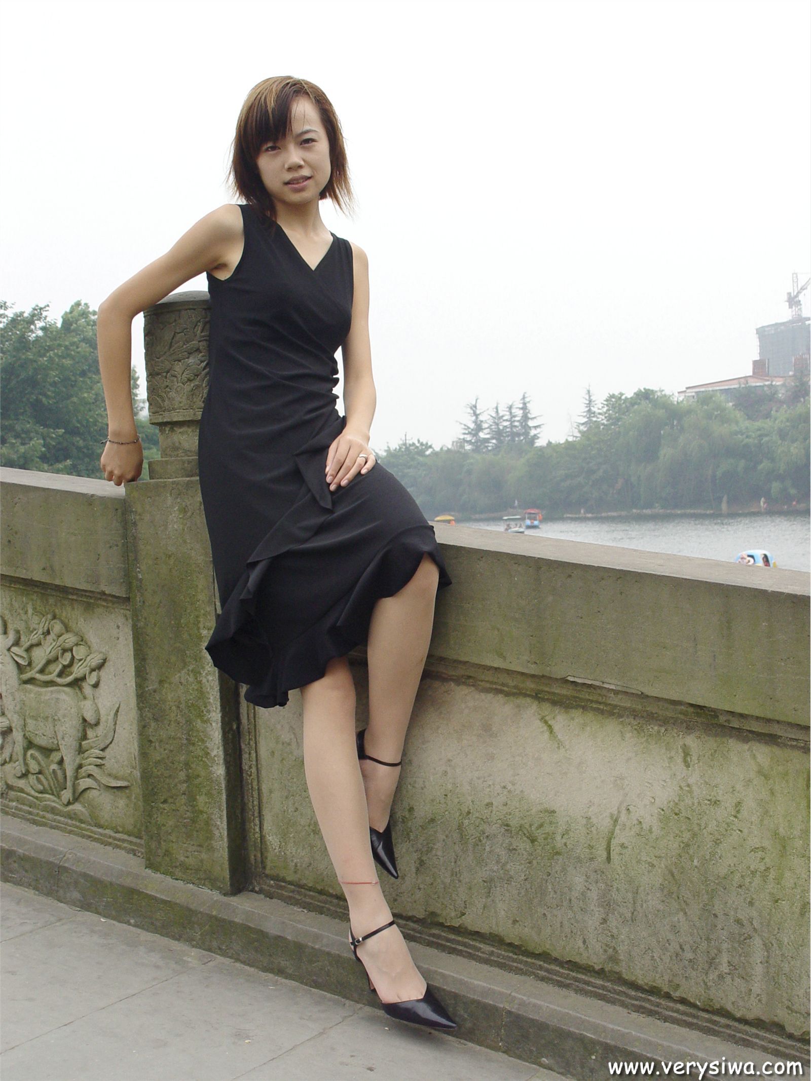 [中高艺]P004(Canndy+Vivian) 丝袜图片大全