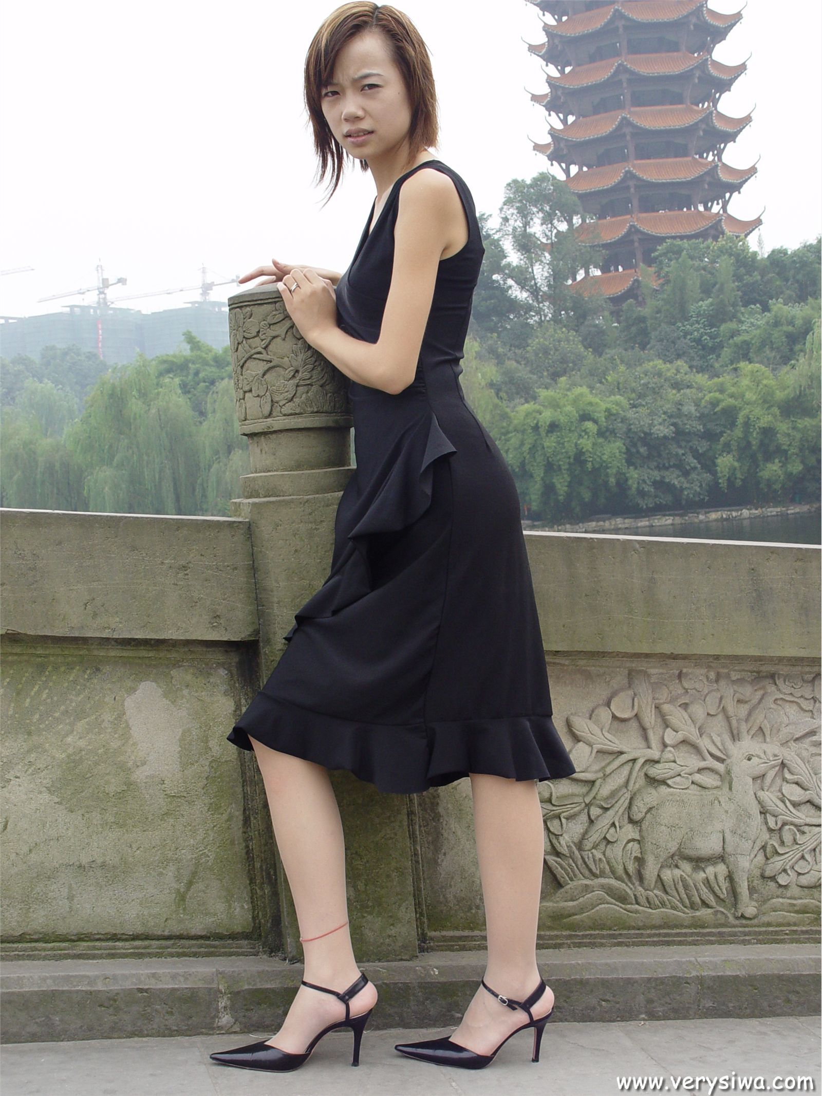 [中高艺]P004(Canndy+Vivian) 丝袜图片大全