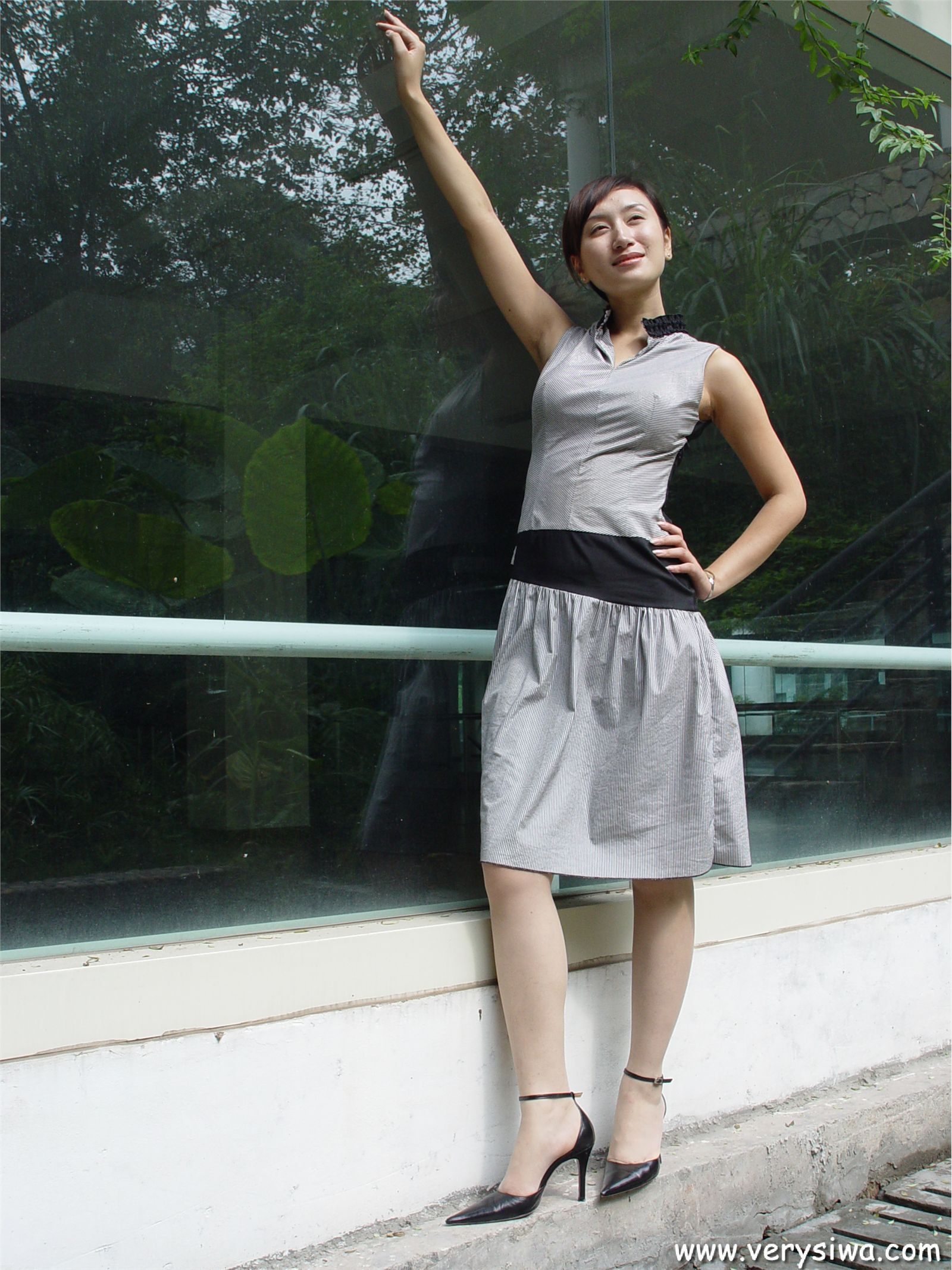 [中高艺]P005(薇薇) 性感丝袜美女图片打包下载