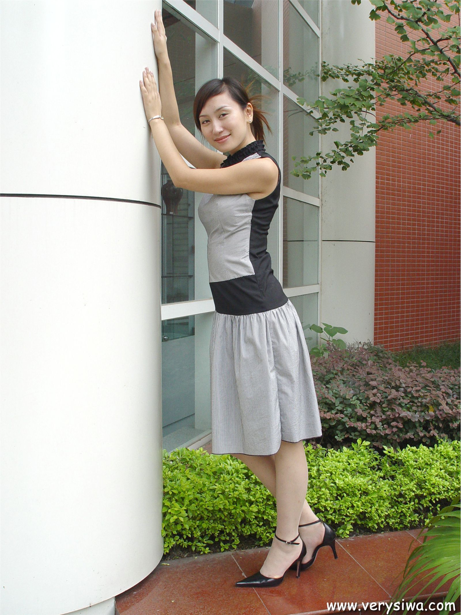 [中高艺]P005(薇薇) 性感丝袜美女图片打包下载