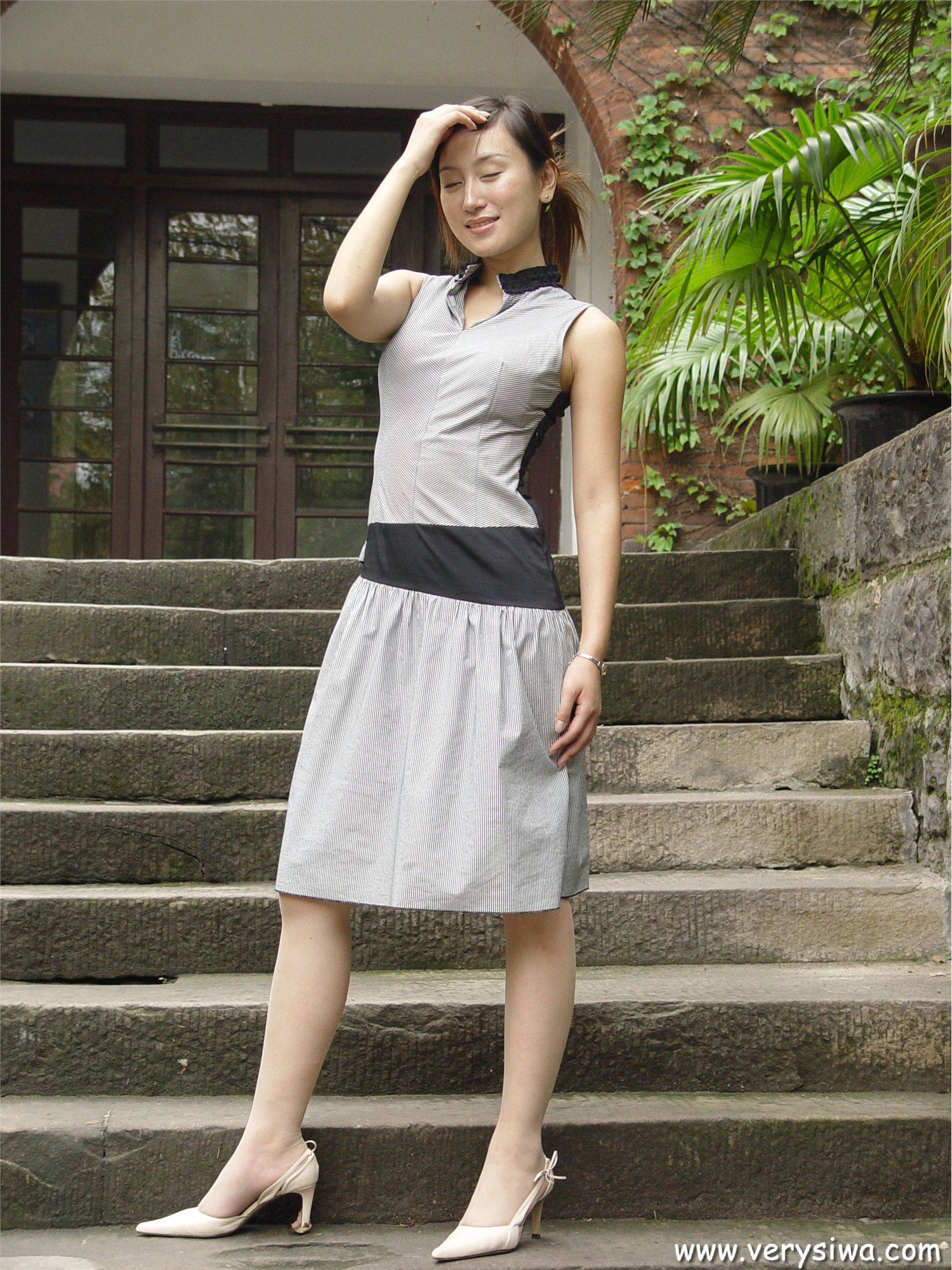 [中高艺]P005(薇薇) 性感丝袜美女图片打包下载