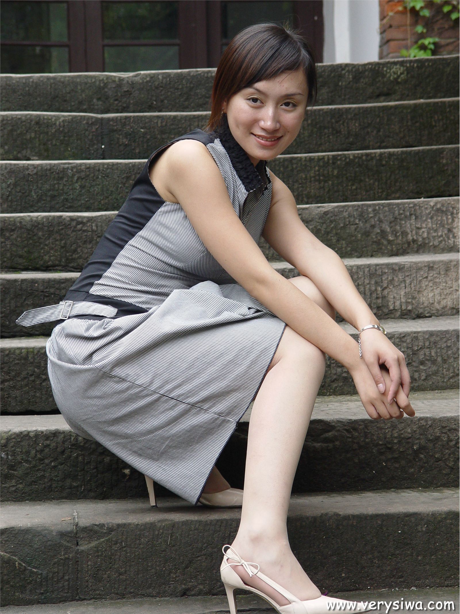 [中高艺]P005(薇薇) 性感丝袜美女图片打包下载