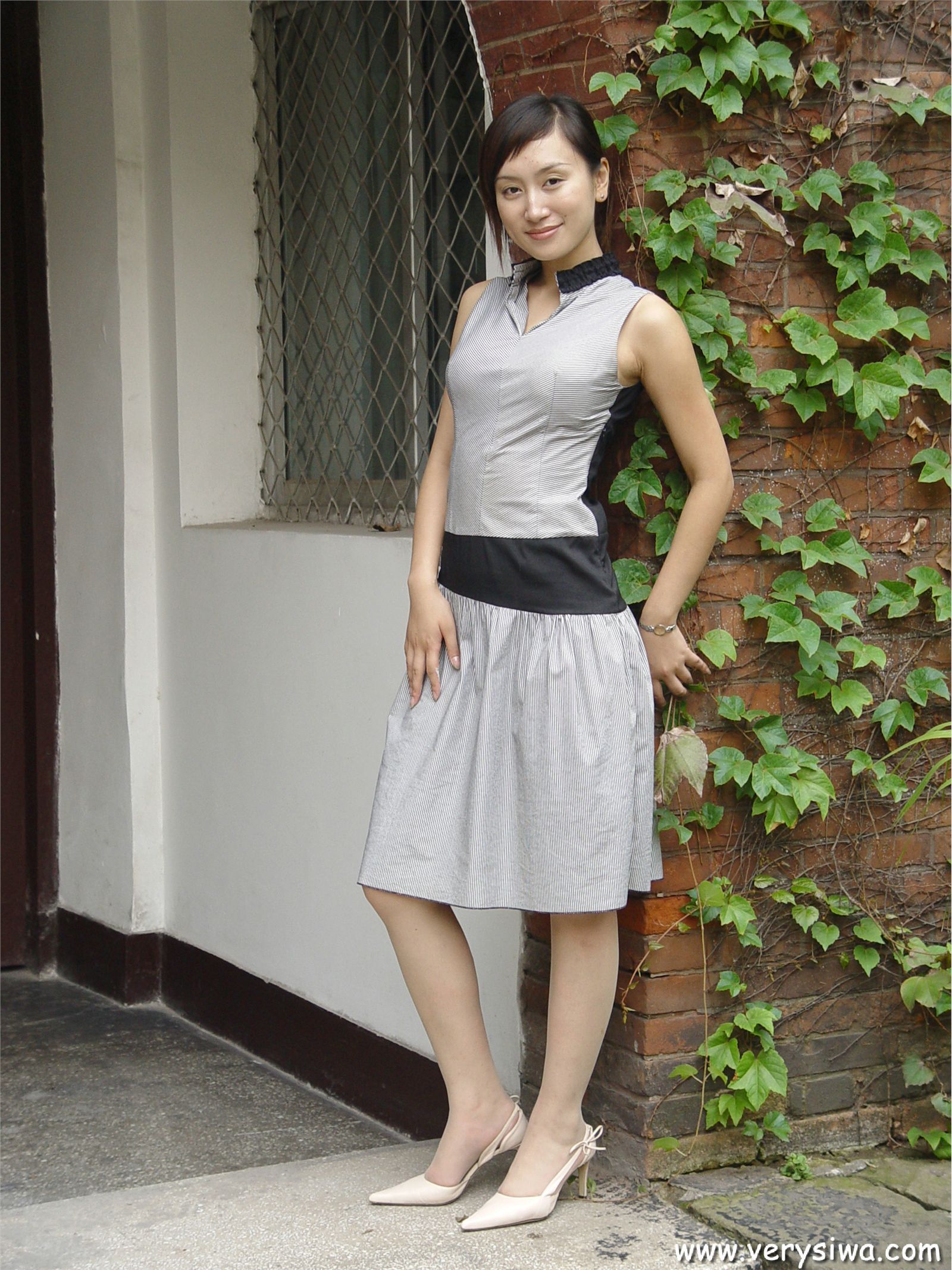 [中高艺]P005(薇薇) 性感丝袜美女图片打包下载