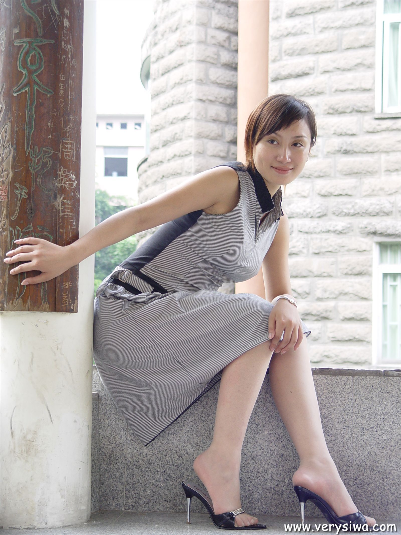 [中高艺]P005(薇薇) 性感丝袜美女图片打包下载