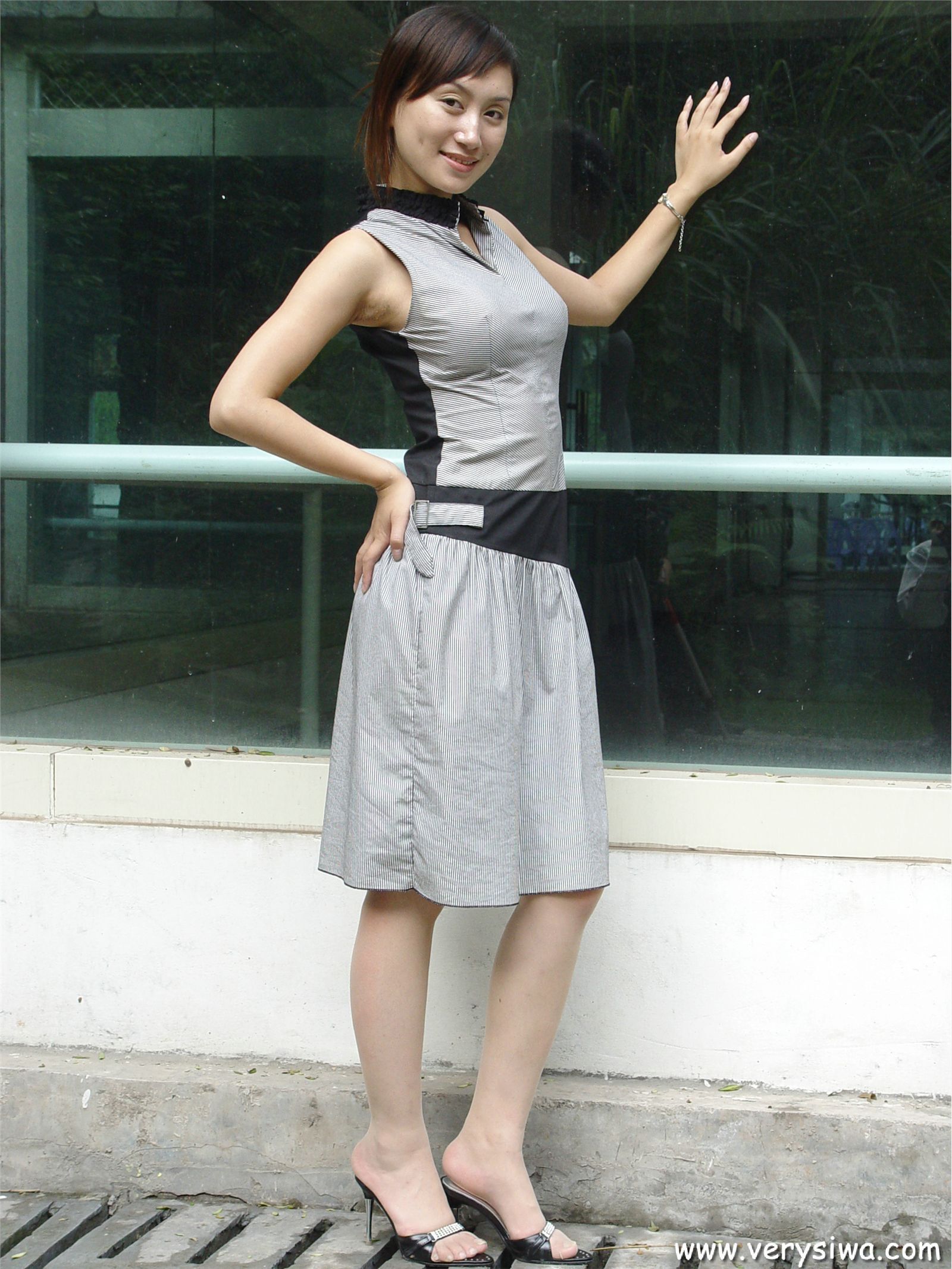 [中高艺]P005(薇薇) 性感丝袜美女图片打包下载