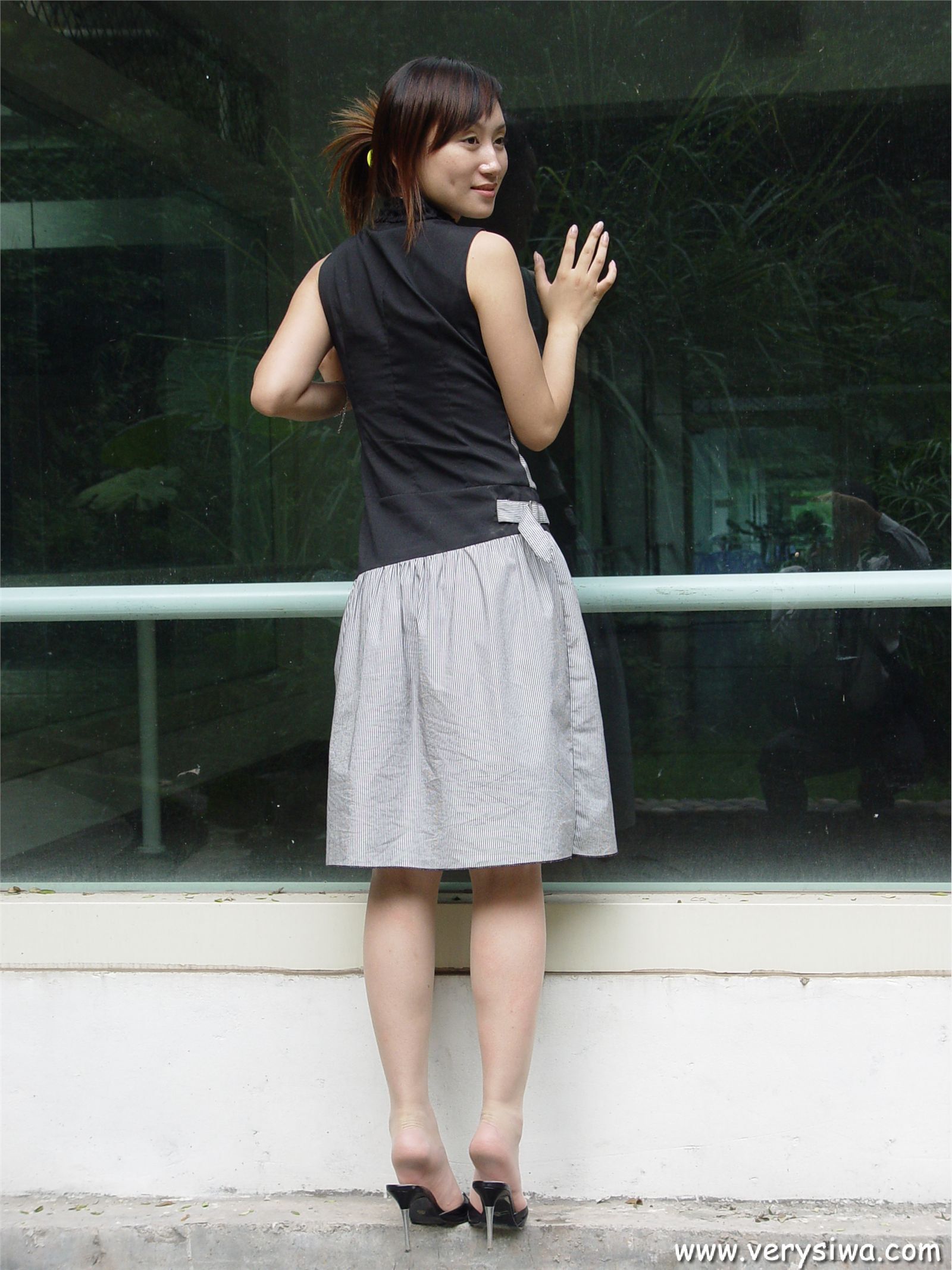 [中高艺]P005(薇薇) 性感丝袜美女图片打包下载