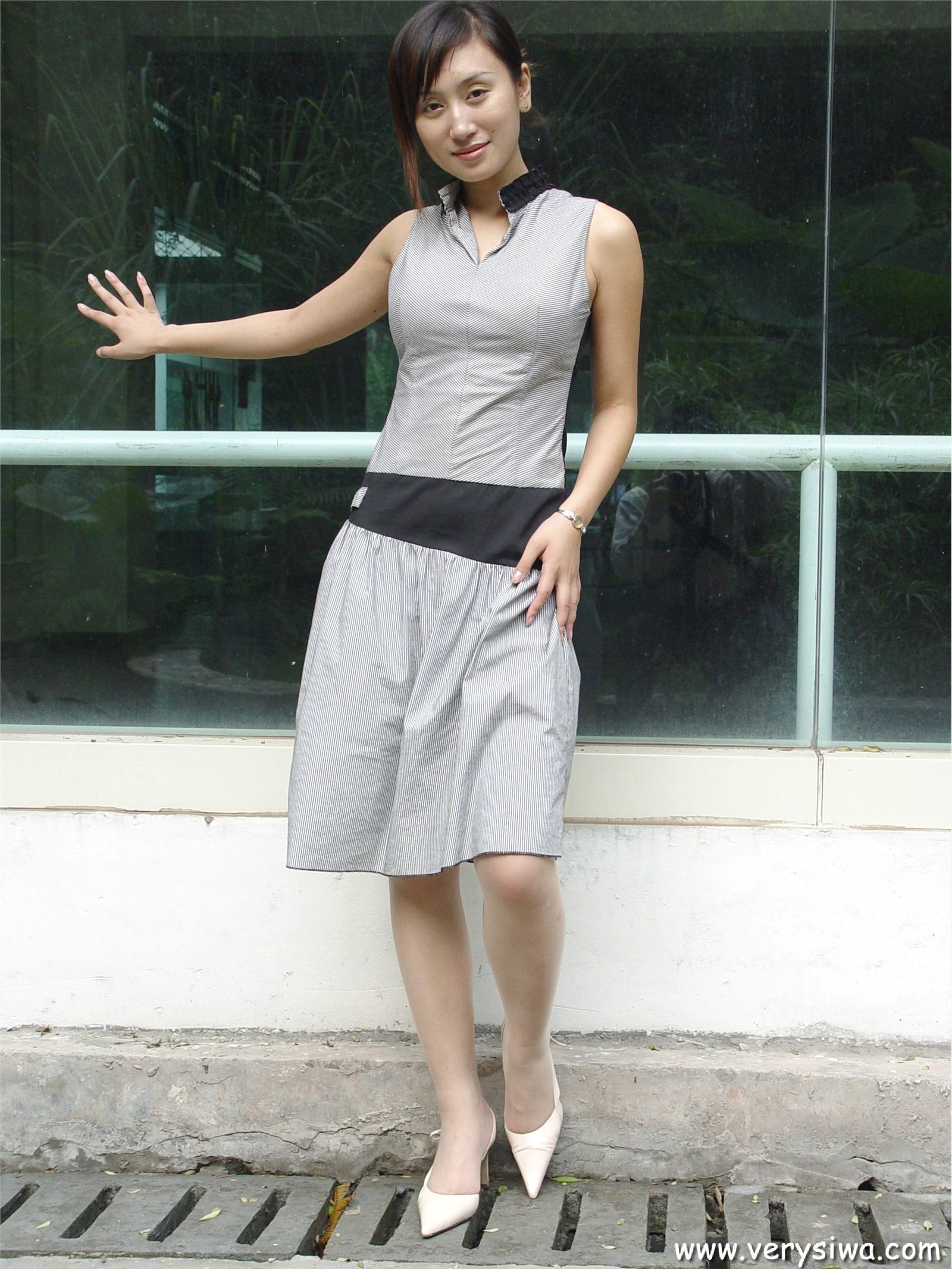 [中高艺]P005(薇薇) 性感丝袜美女图片打包下载