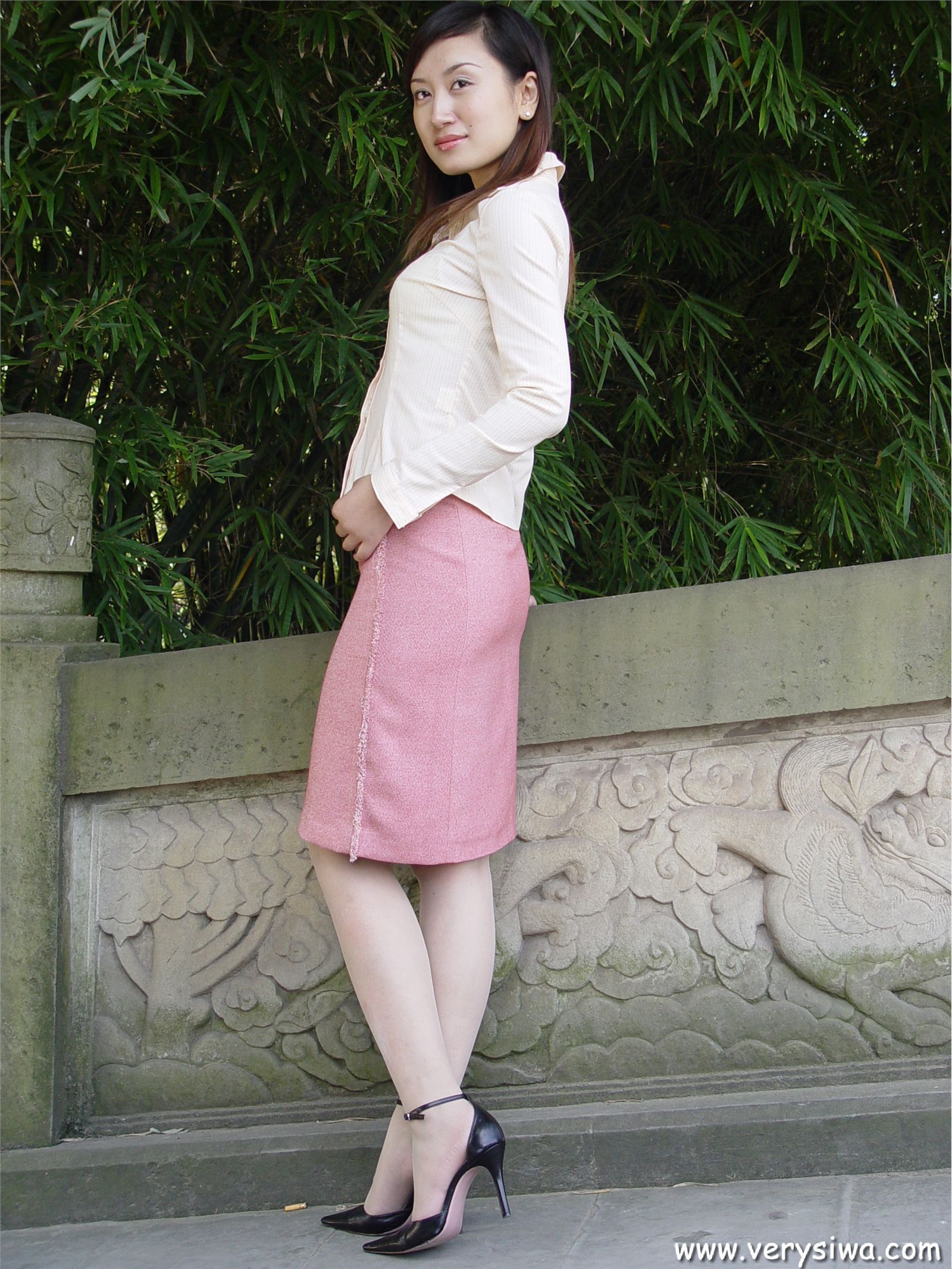 薇薇[中高艺]P006 性感丝袜美女图片打包下载