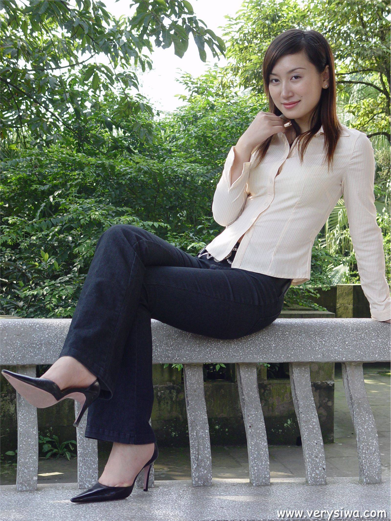 薇薇[中高艺]P006 性感丝袜美女图片打包下载