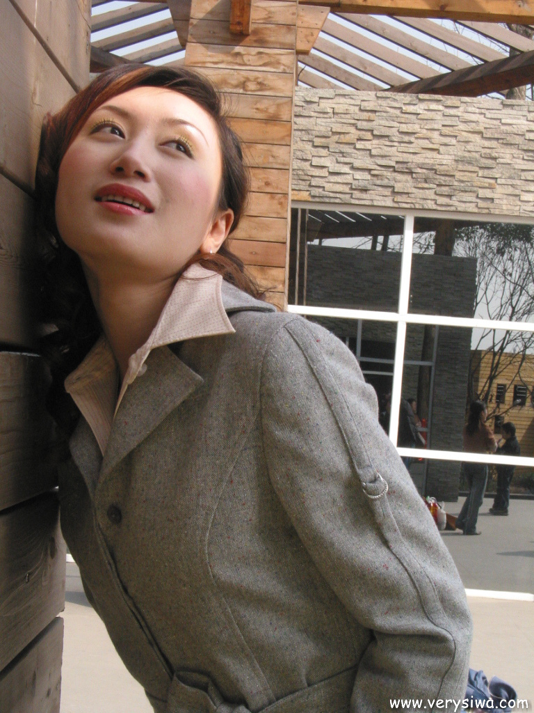 中高艺P10-薇薇自拍　丝袜性感美女图片