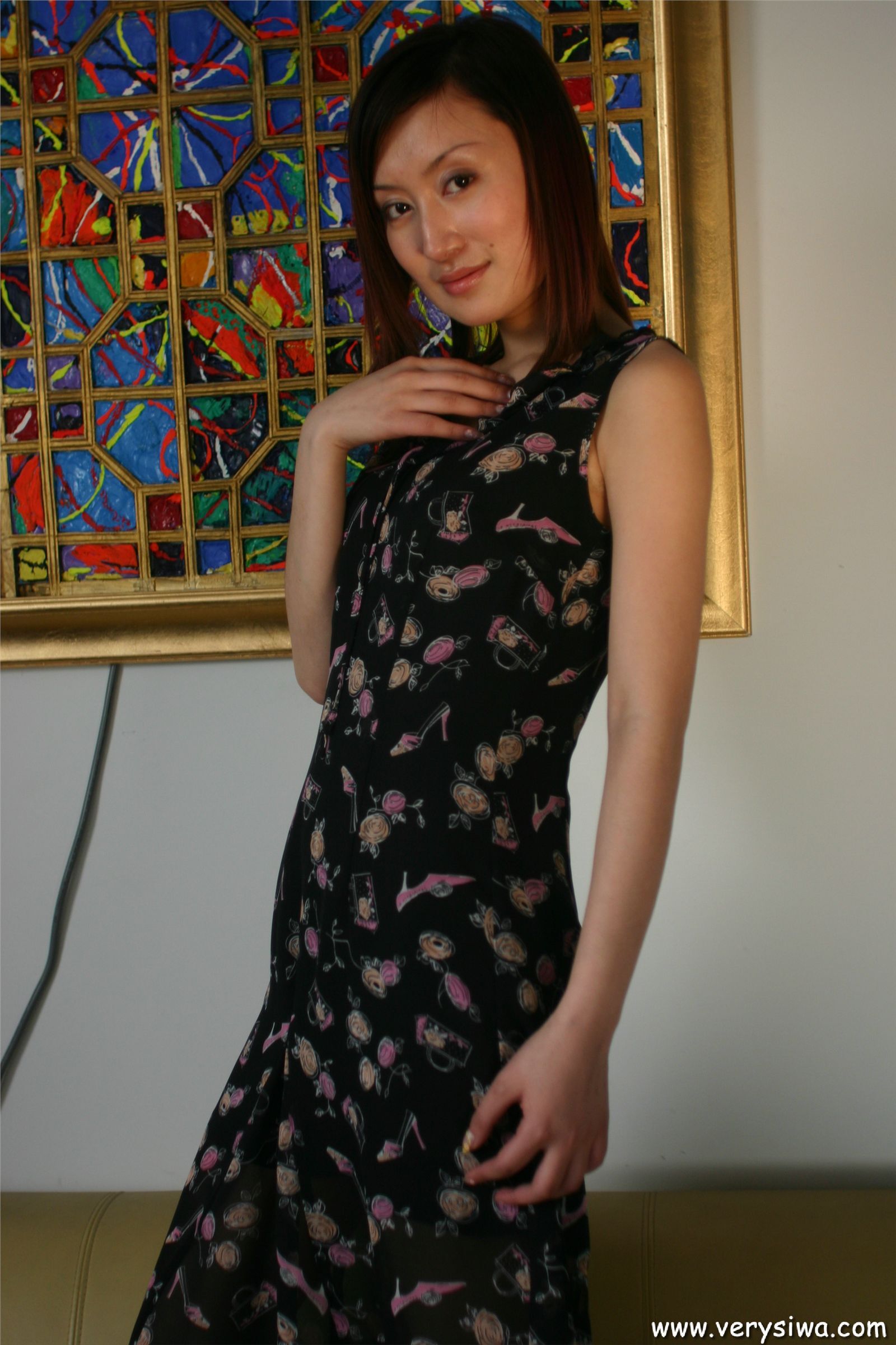 中高艺P10-薇薇自拍　丝袜性感美女图片