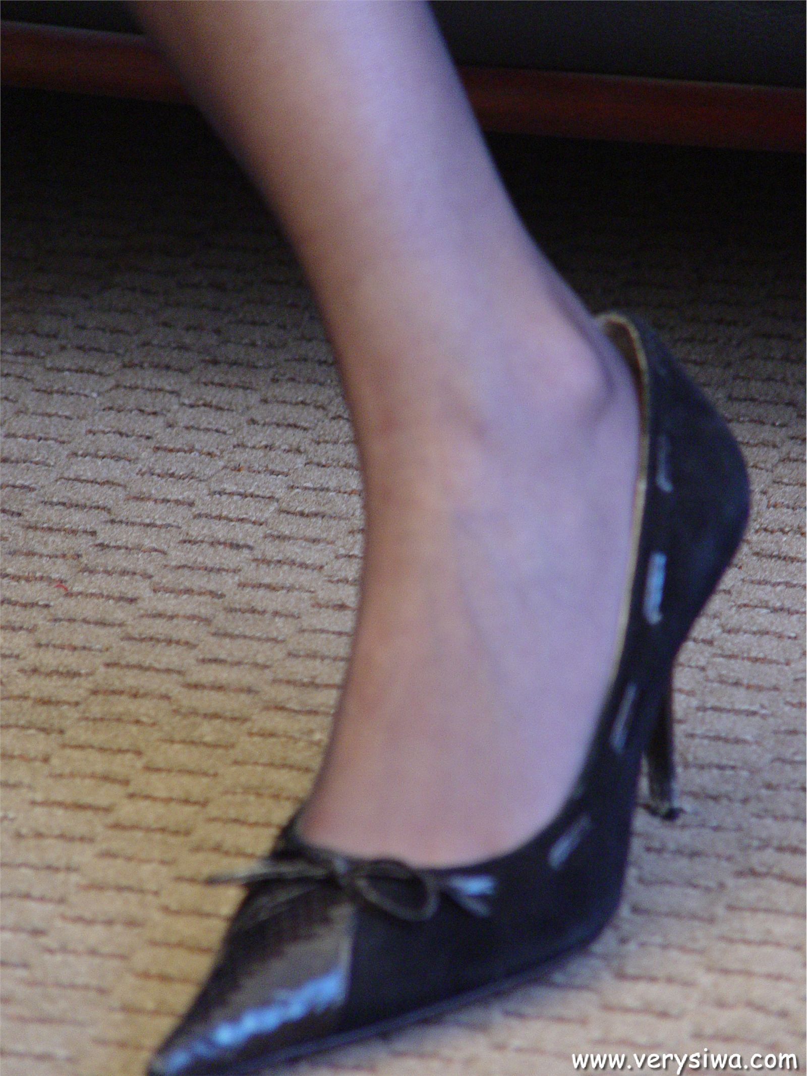 [中高艺]P013(Vivian+Ketty) 丝袜性感美女图片