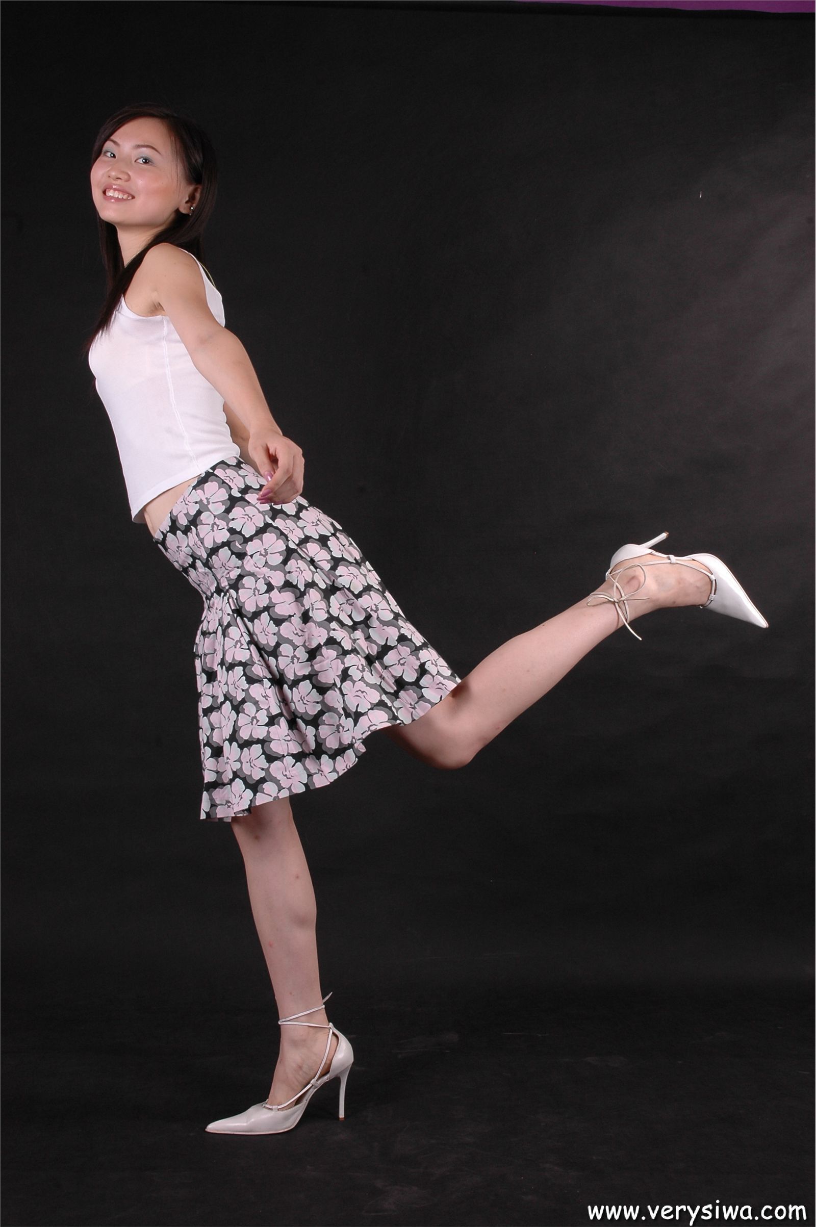 中高艺丝袜美女模特性感图片No.047　网络最全美女套图站库