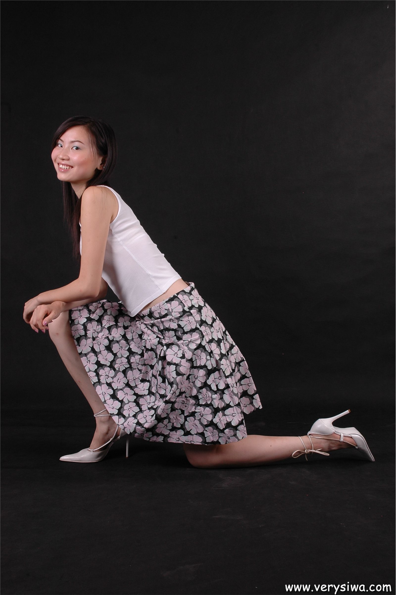 中高艺丝袜美女模特性感图片No.047　网络最全美女套图站库