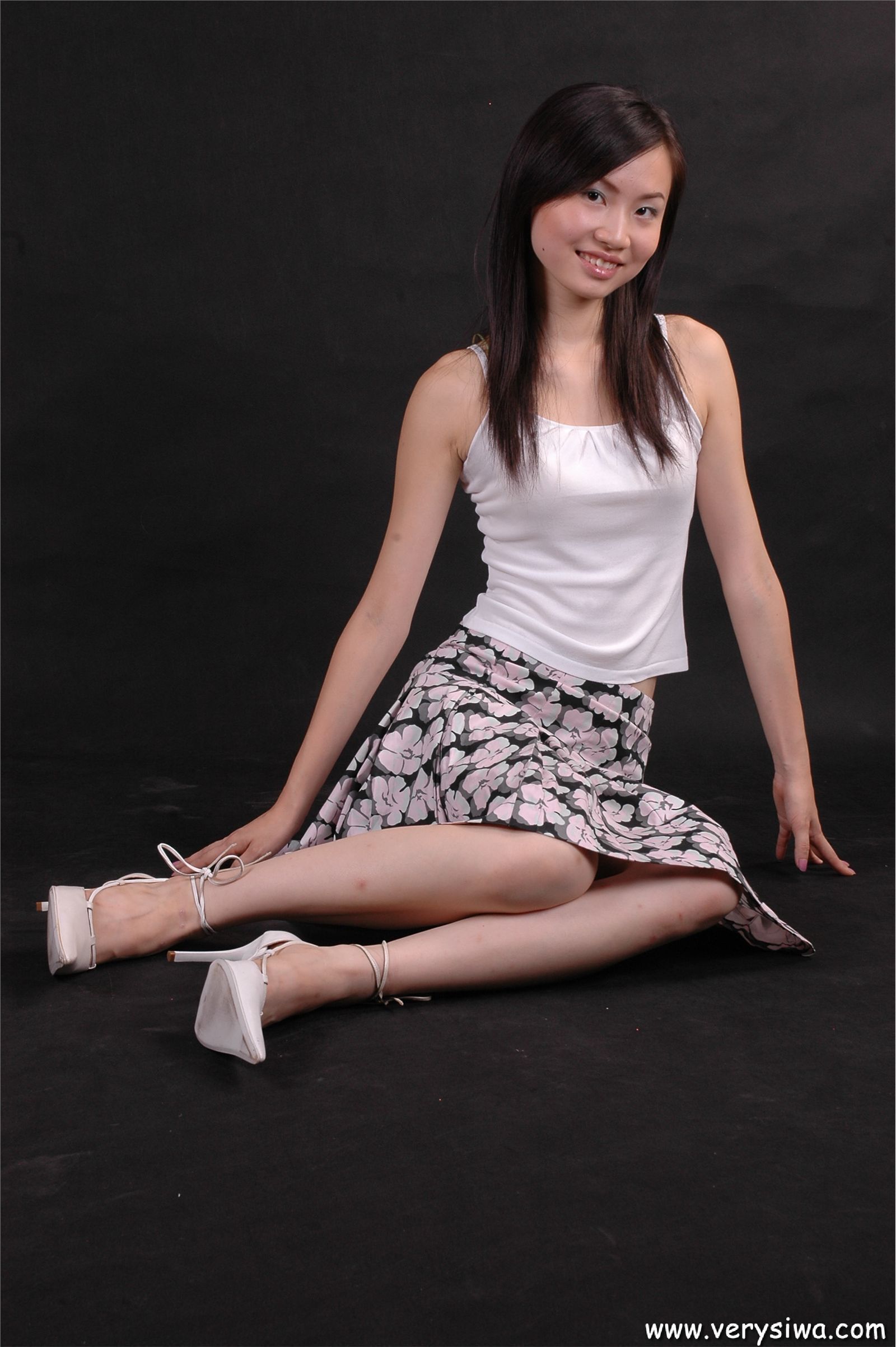 中高艺丝袜美女模特性感图片No.047　网络最全美女套图站库